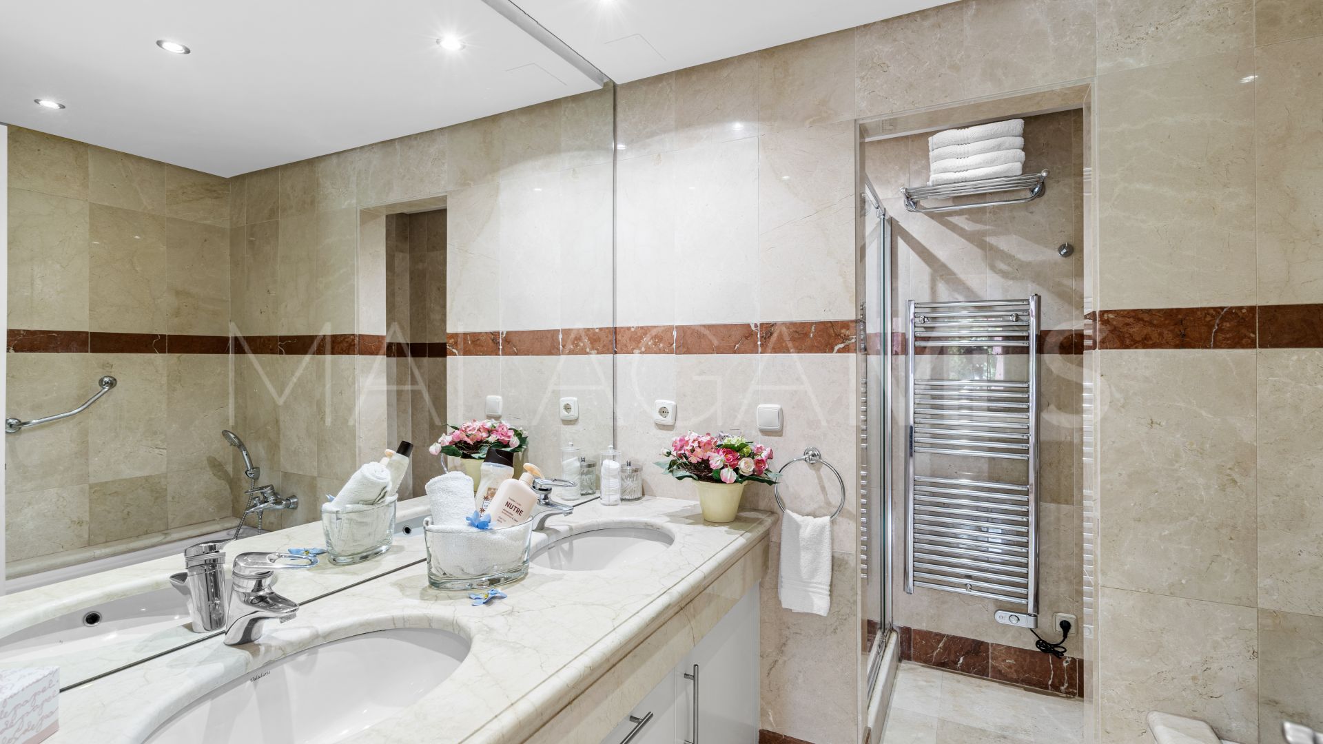 Appartement rez de chaussée for sale in Menara Beach