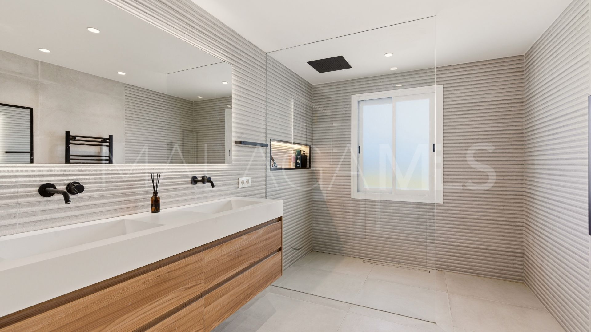 Penthouse with 3 bedrooms for sale in Dominion Beach