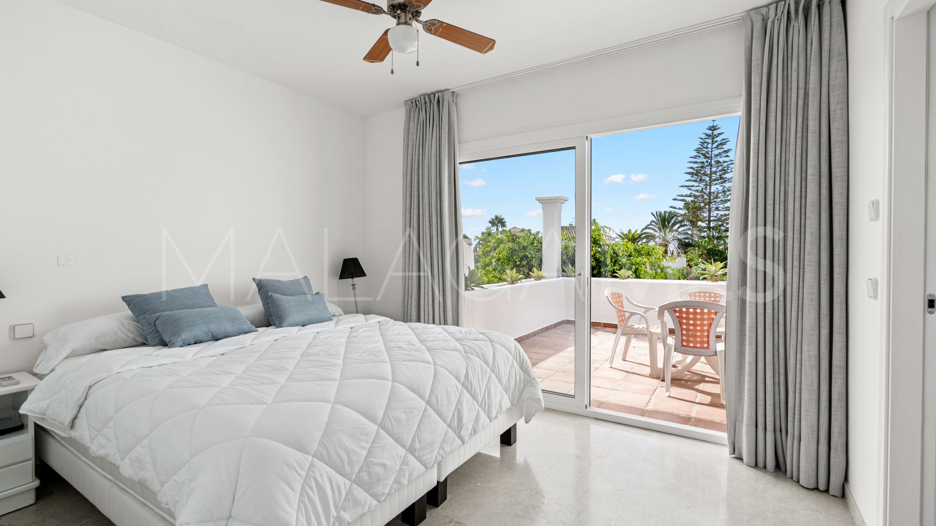 Radhus for sale in Costabella