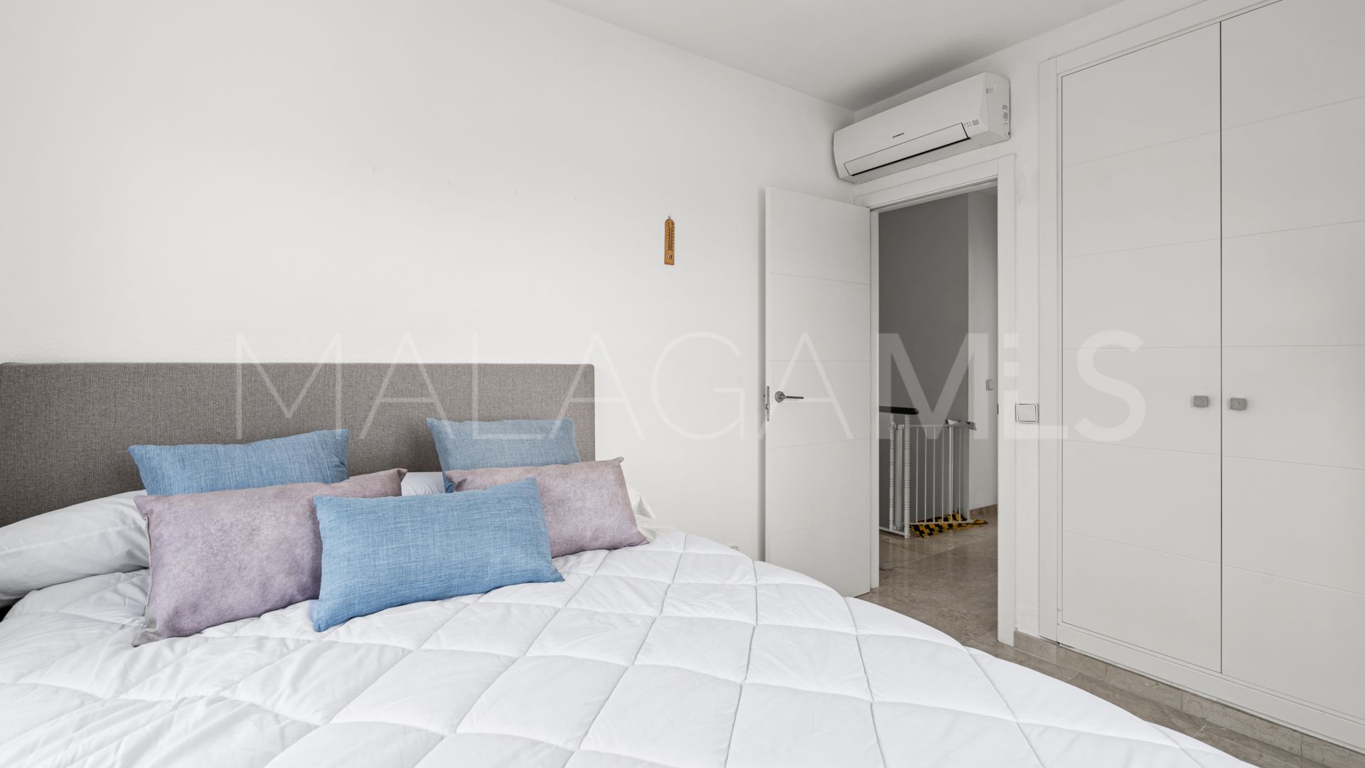 Radhus for sale in Costabella