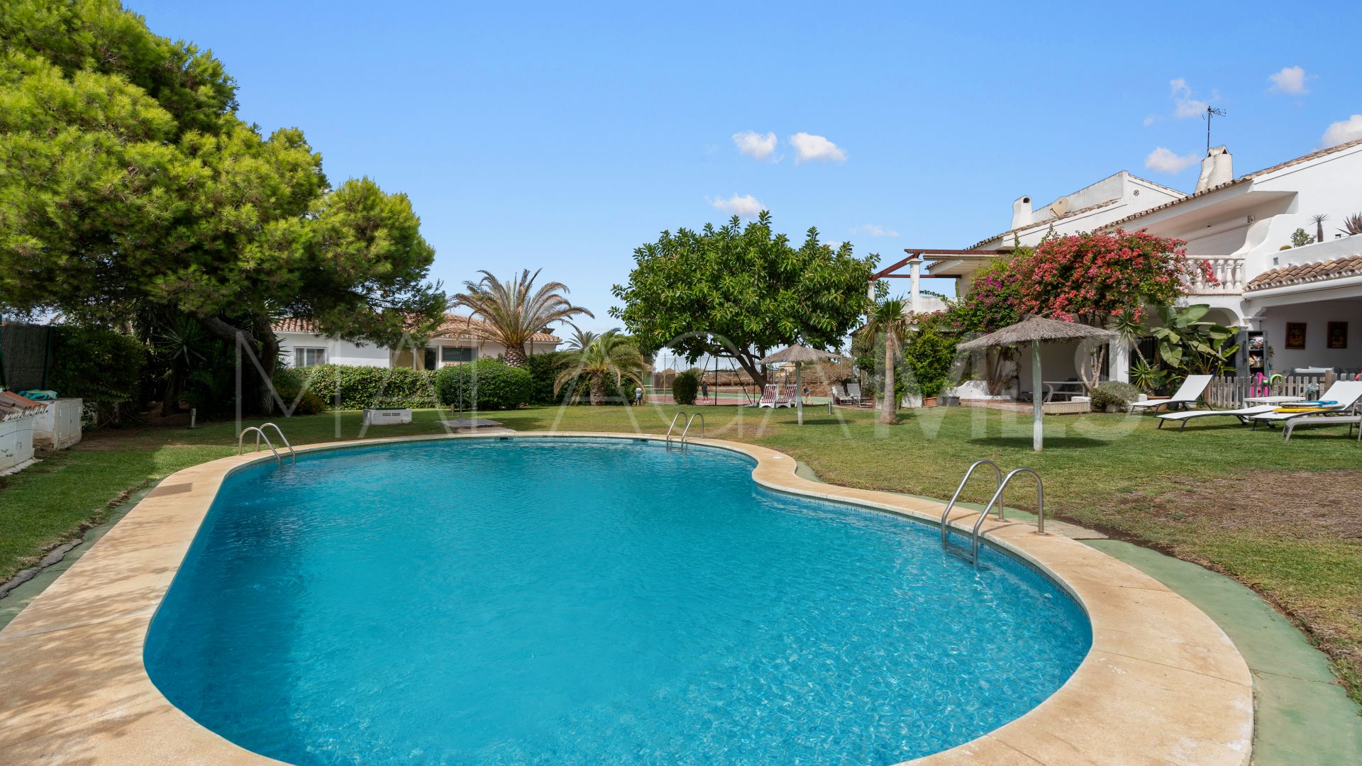 Radhus for sale in Costabella