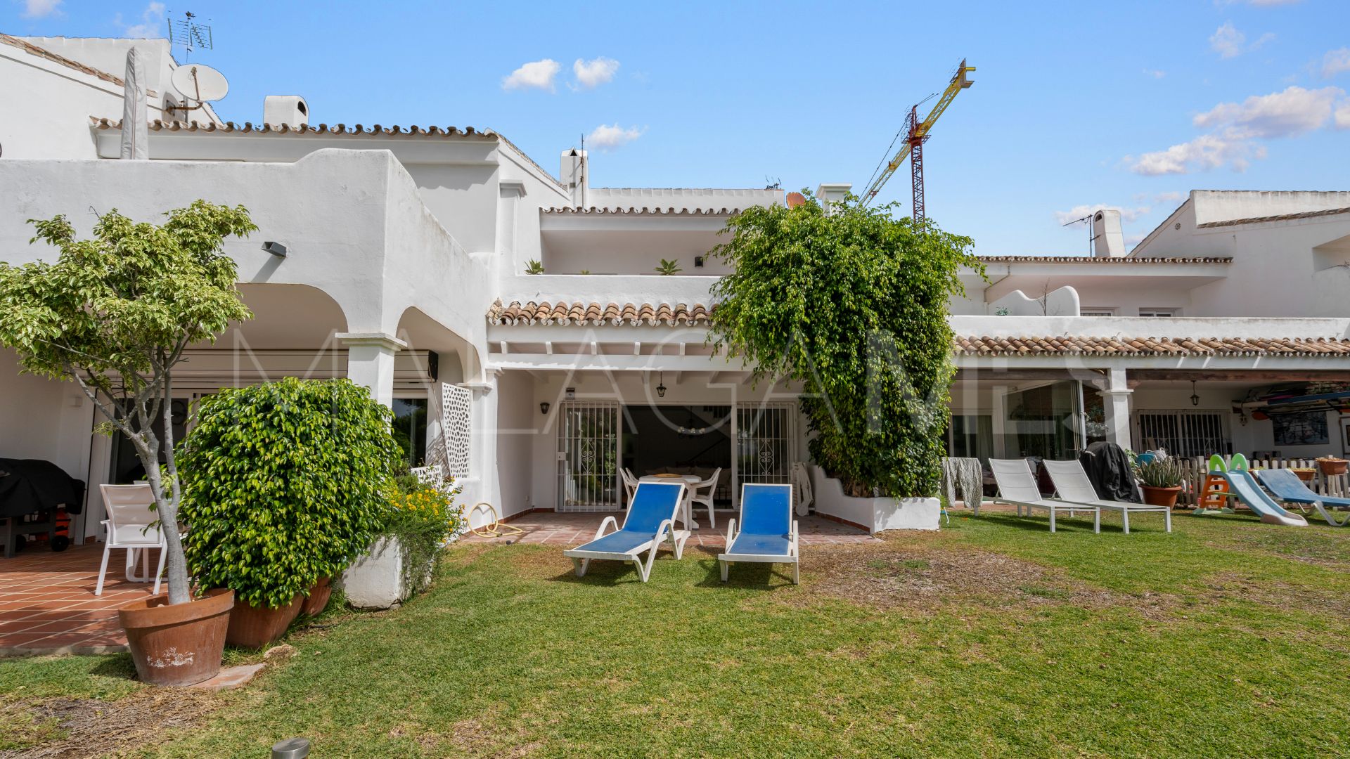 Radhus for sale in Costabella