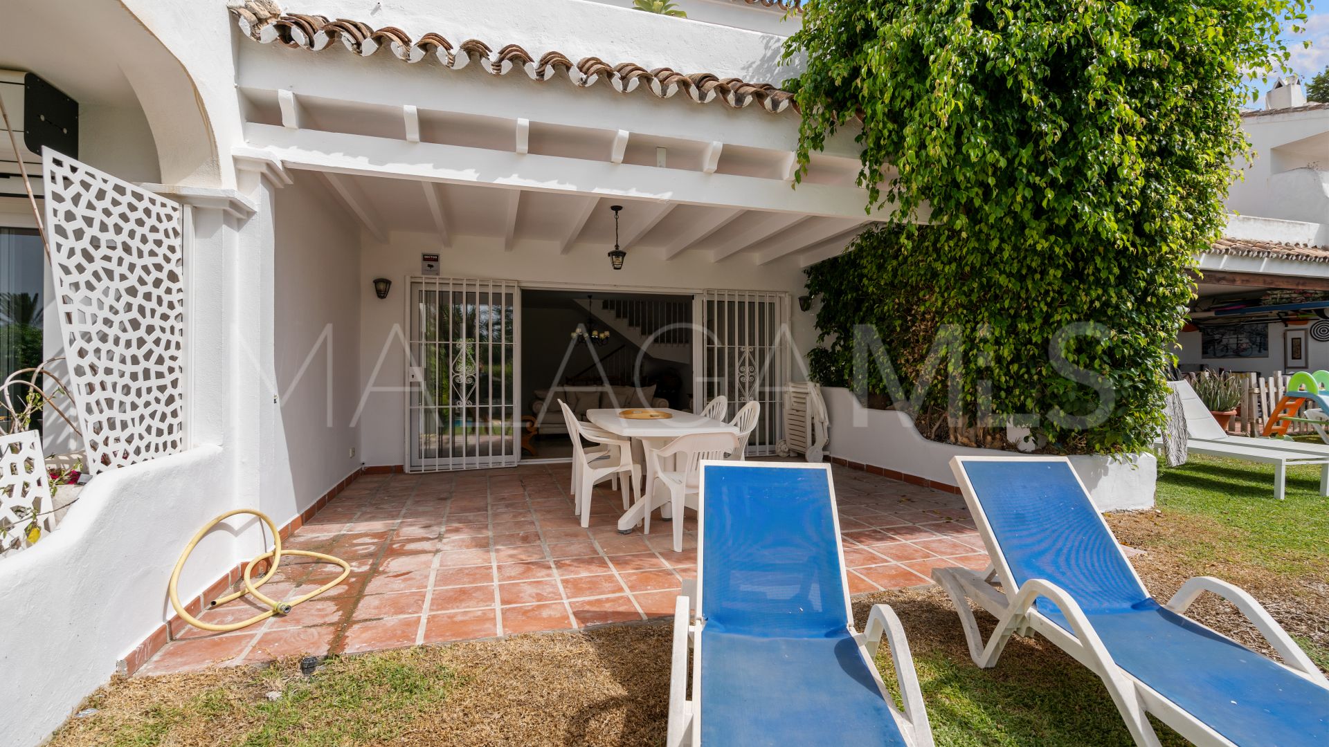 Radhus for sale in Costabella