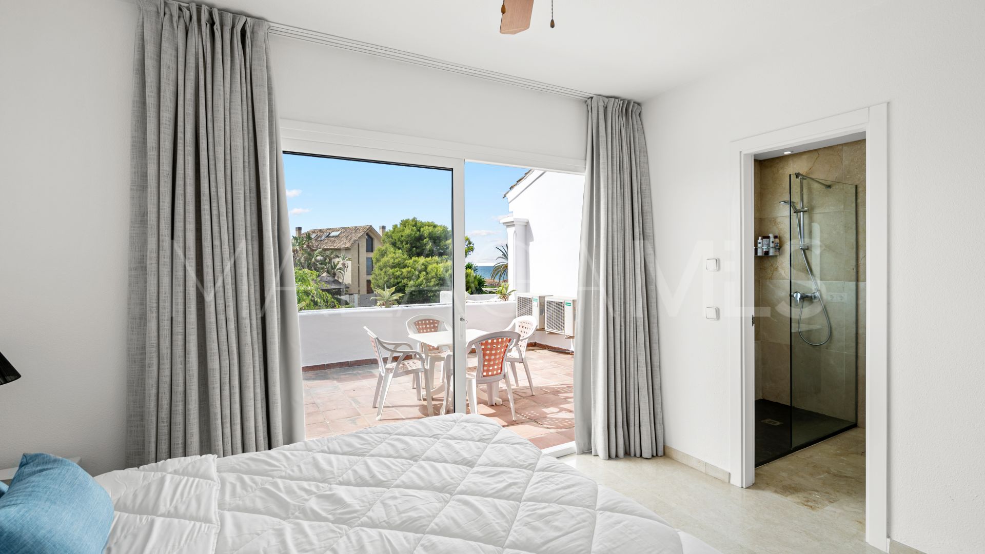 Radhus for sale in Costabella