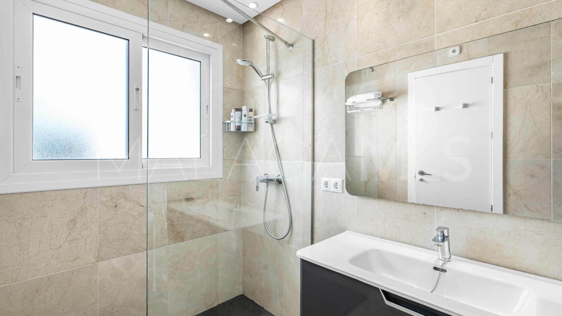 Radhus for sale in Costabella