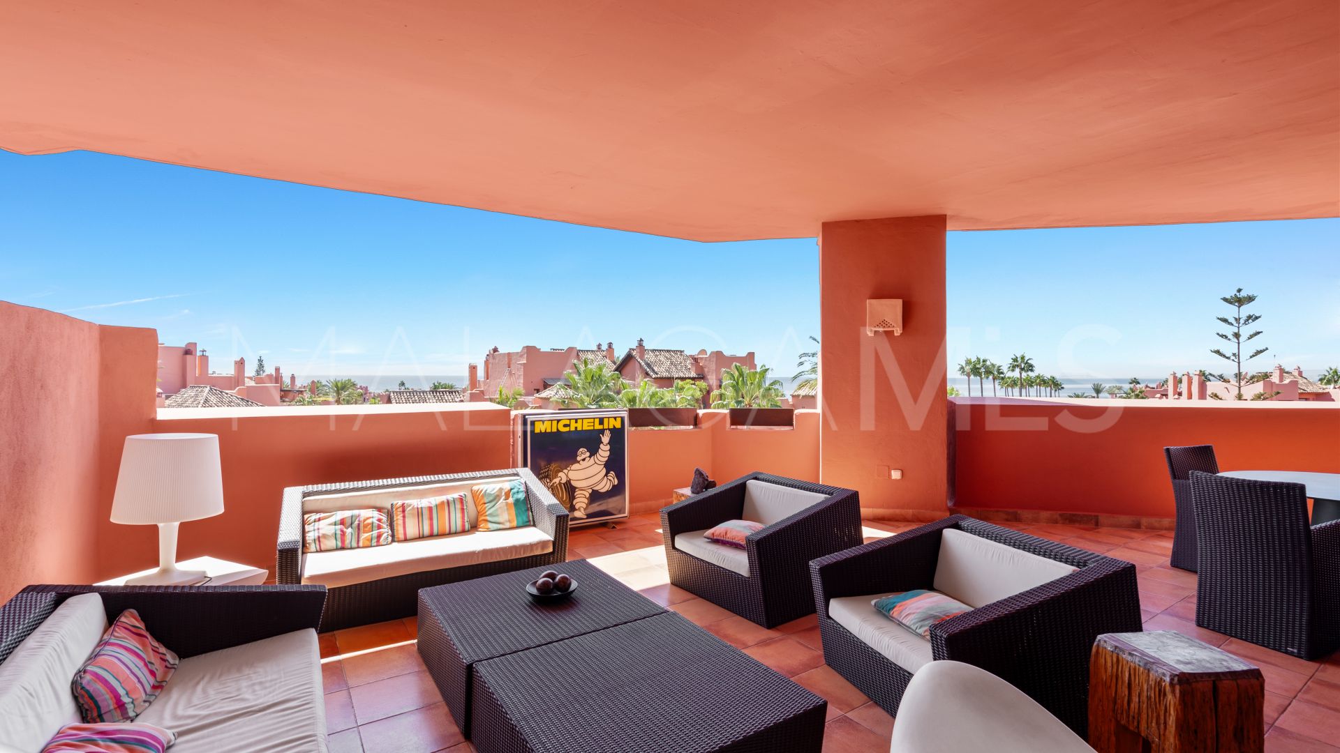 Buy apartment with 3 bedrooms in Las Nayades