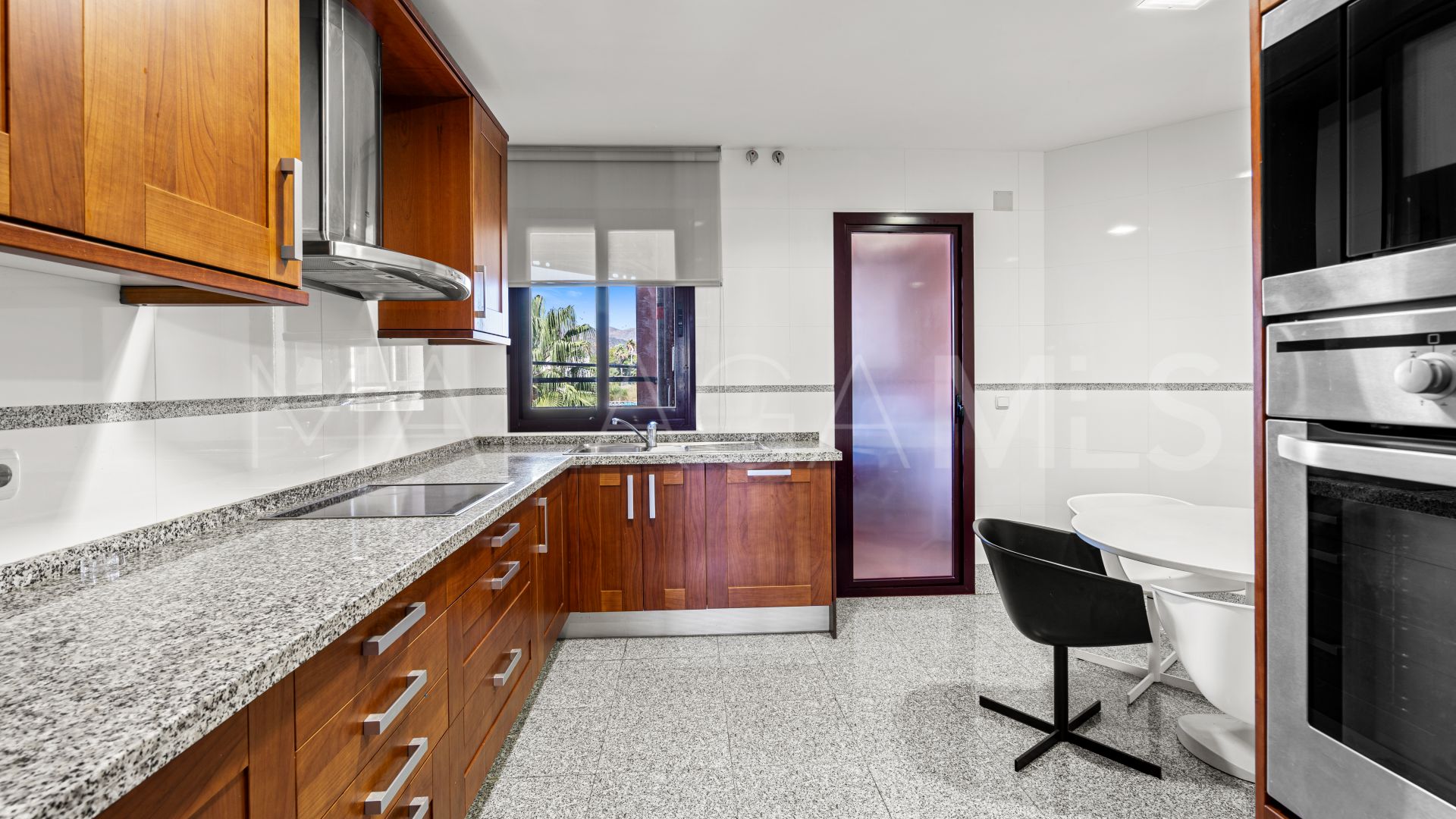 Buy apartment with 3 bedrooms in Las Nayades