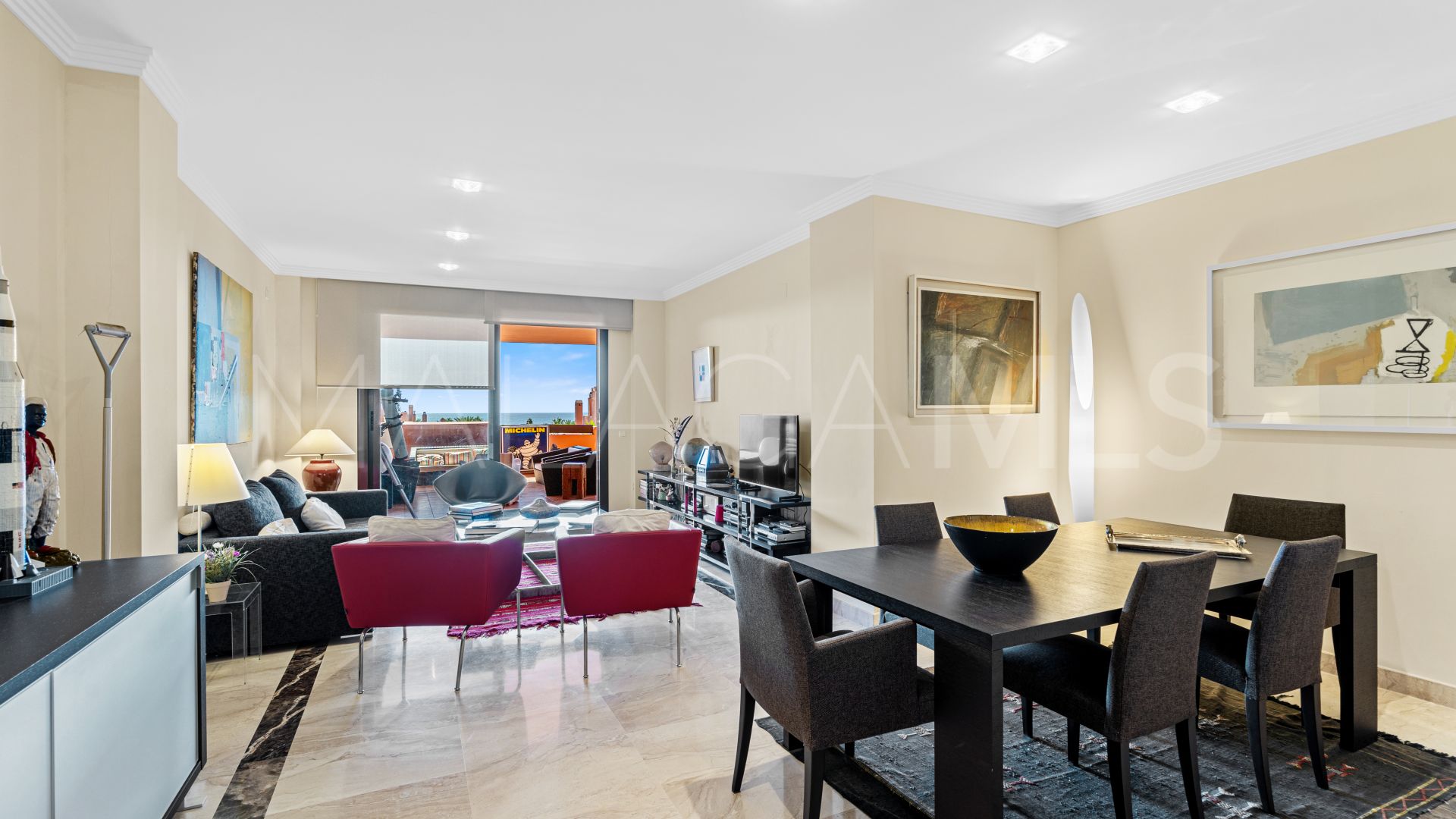 Buy apartment with 3 bedrooms in Las Nayades