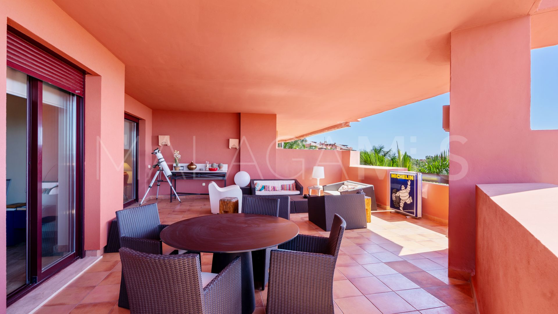 Buy apartment with 3 bedrooms in Las Nayades
