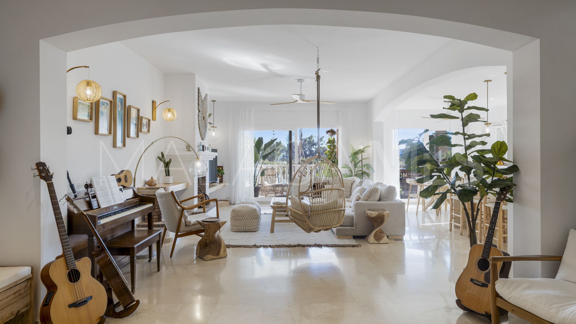 Duplex penthouse for sale in Park Beach