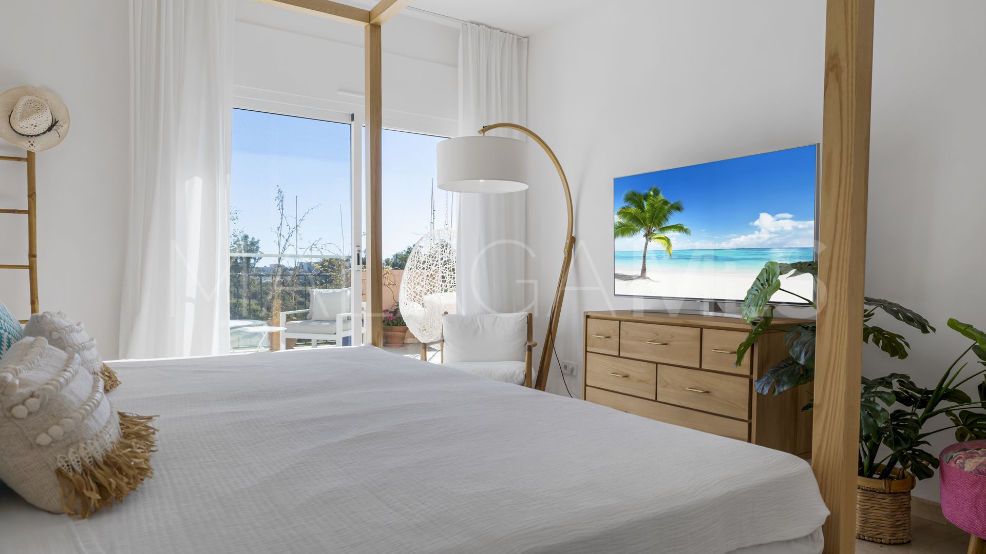 Duplex penthouse for sale in Park Beach