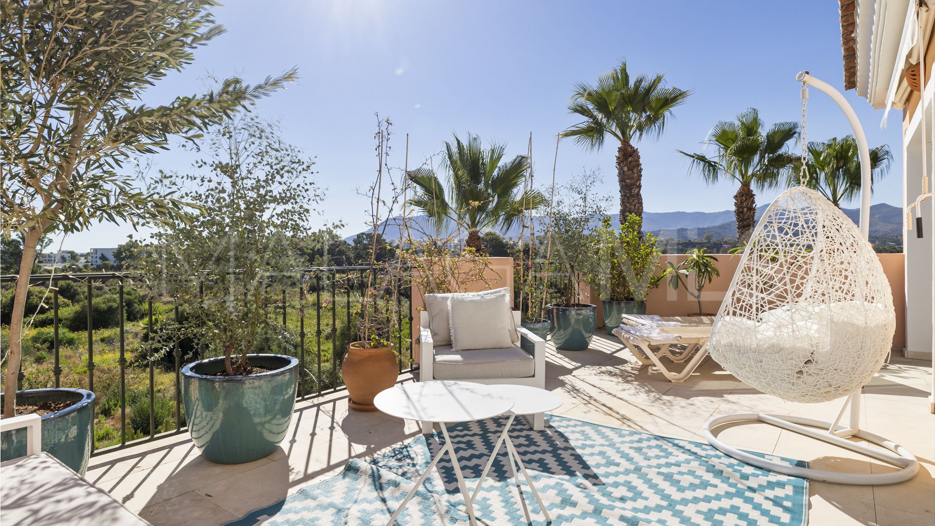 Duplex penthouse for sale in Park Beach