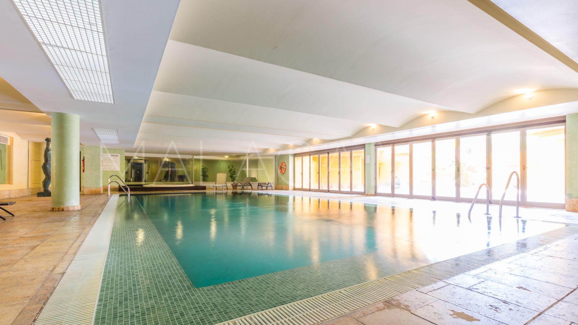 Buy apartamento in Las Salinas with 3 bedrooms