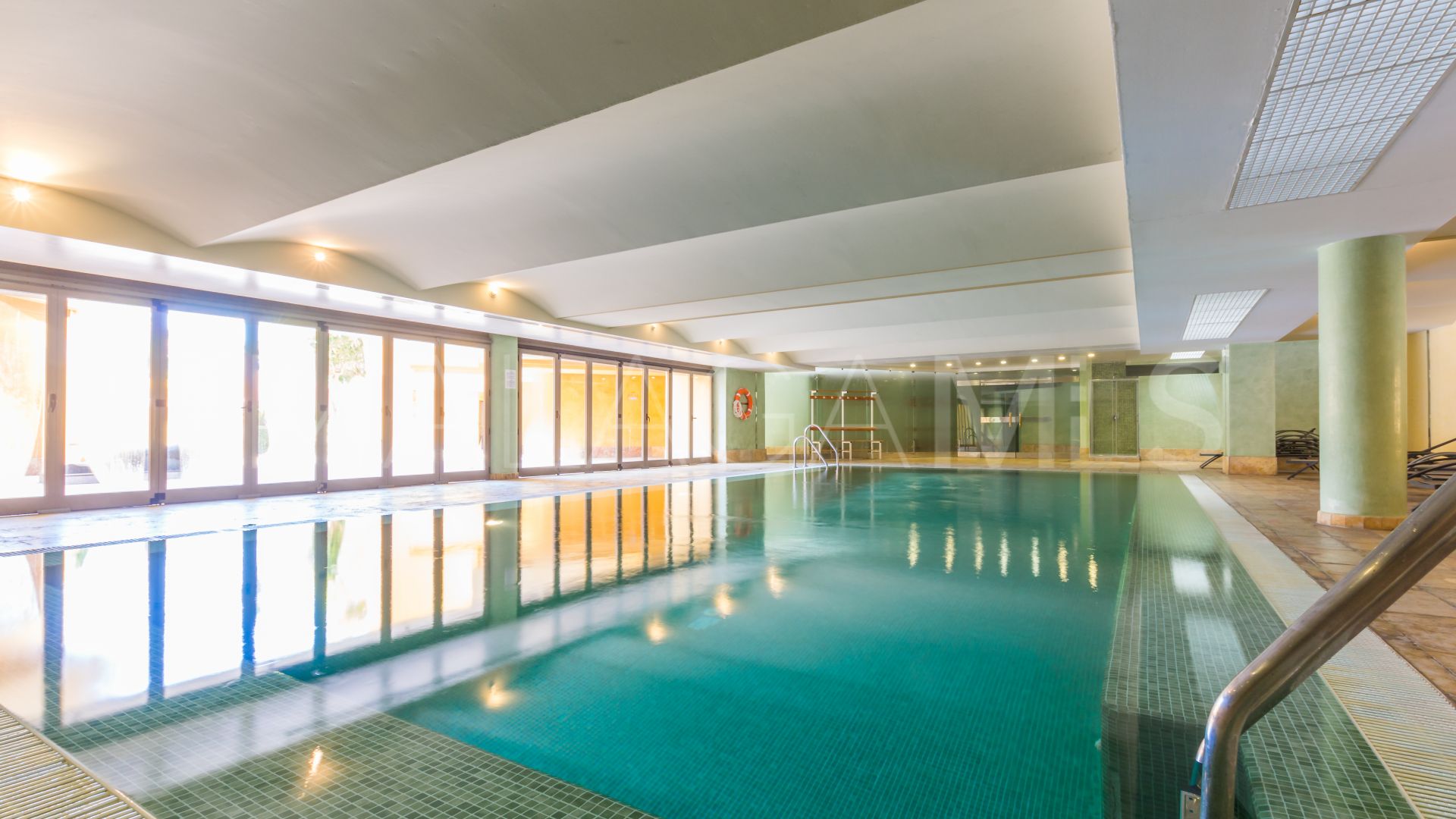 Buy apartamento in Las Salinas with 3 bedrooms