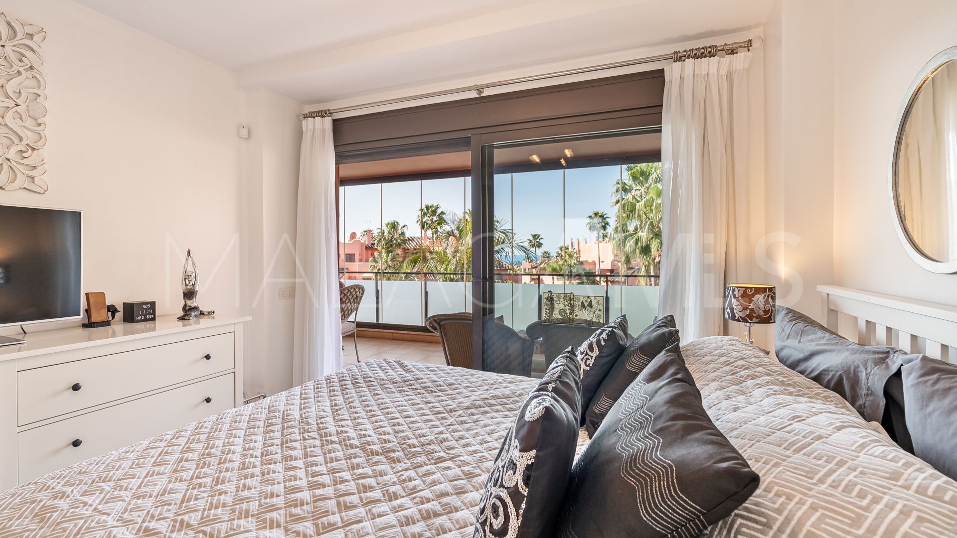 Buy apartamento in Las Salinas with 3 bedrooms