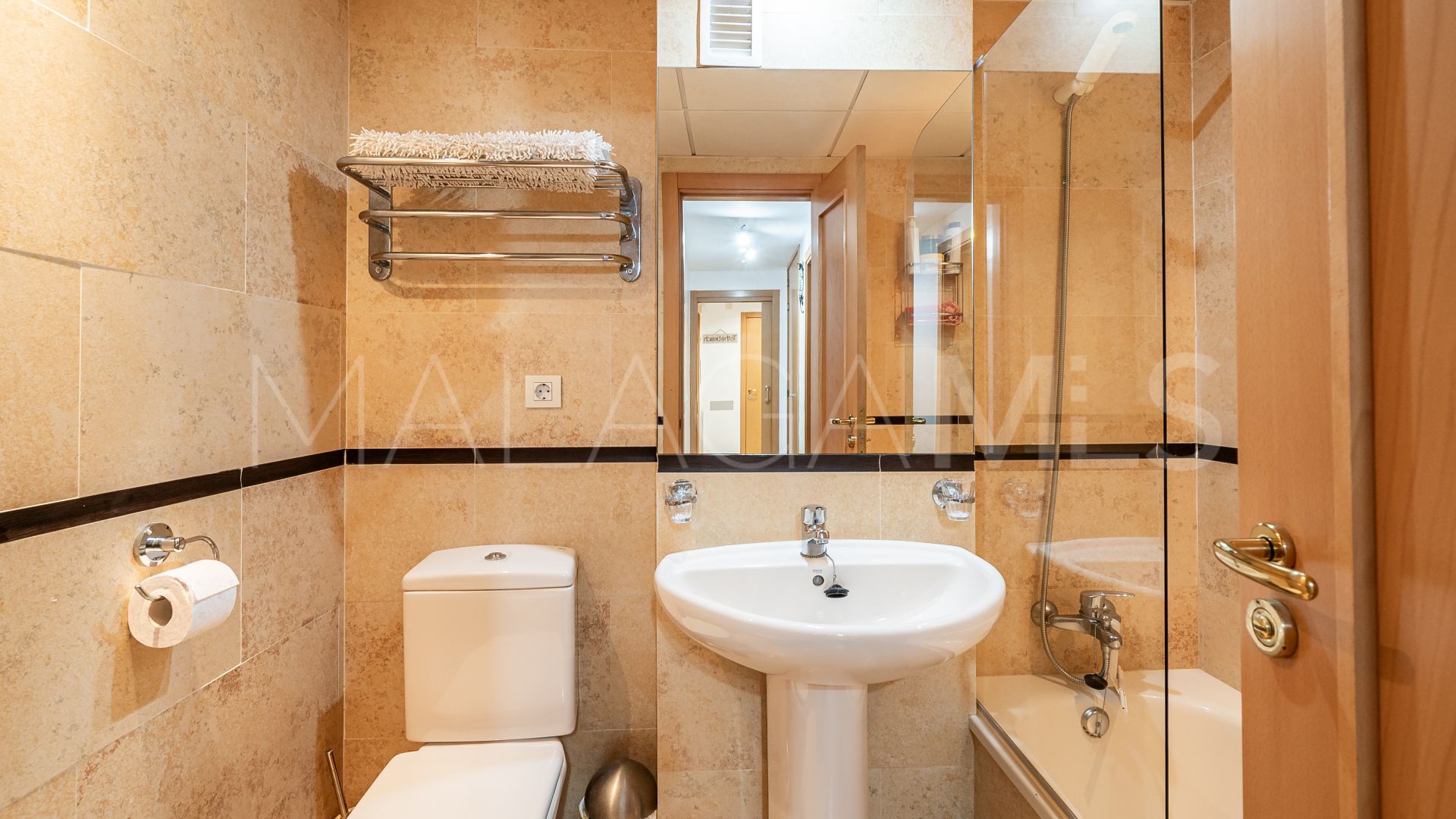 Buy apartamento in Las Salinas with 3 bedrooms