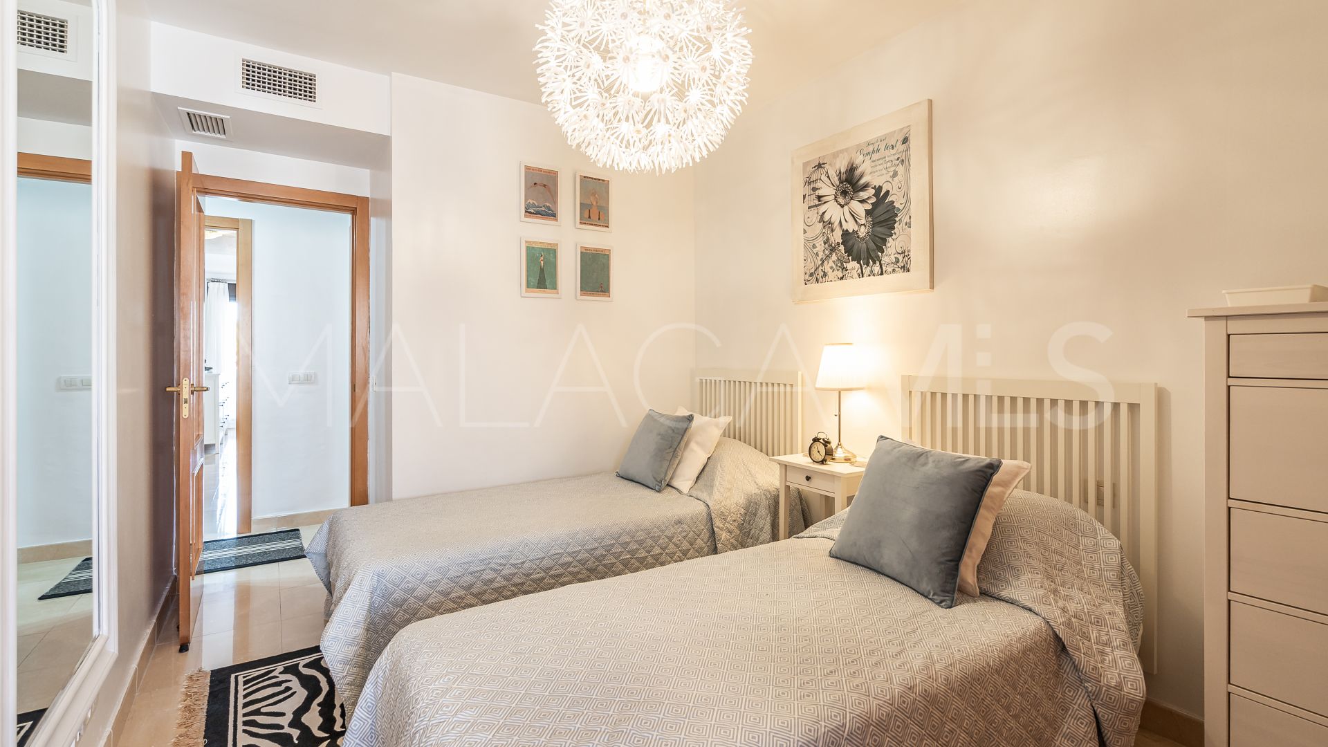 Buy apartamento in Las Salinas with 3 bedrooms