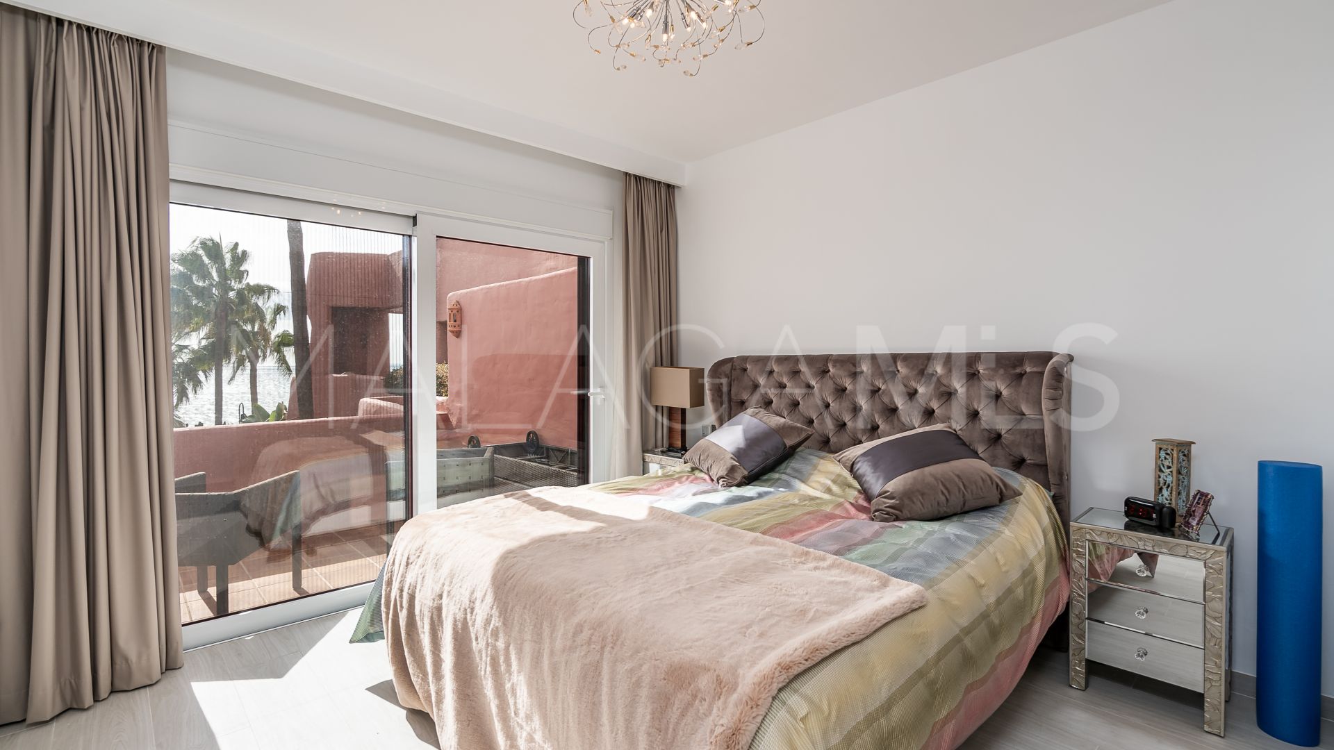 Zweistöckiges penthouse for sale in Menara Beach