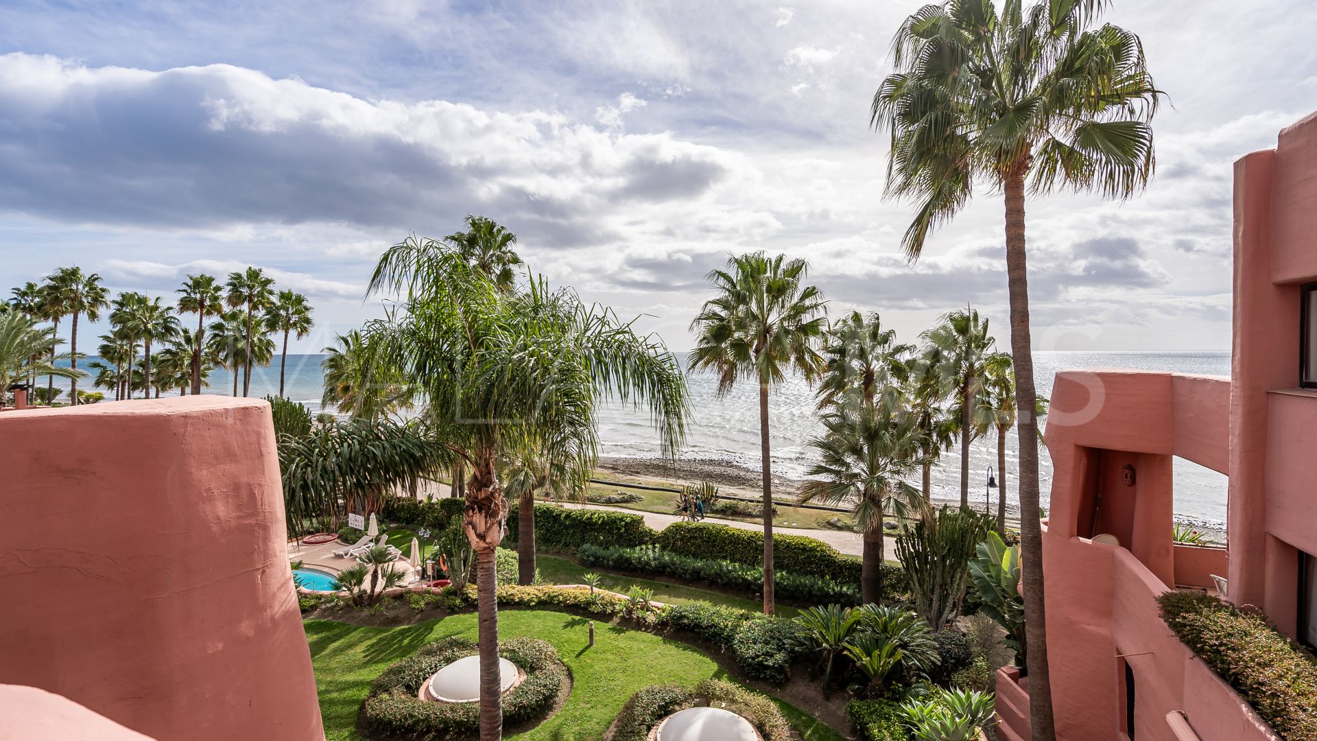 Zweistöckiges penthouse for sale in Menara Beach