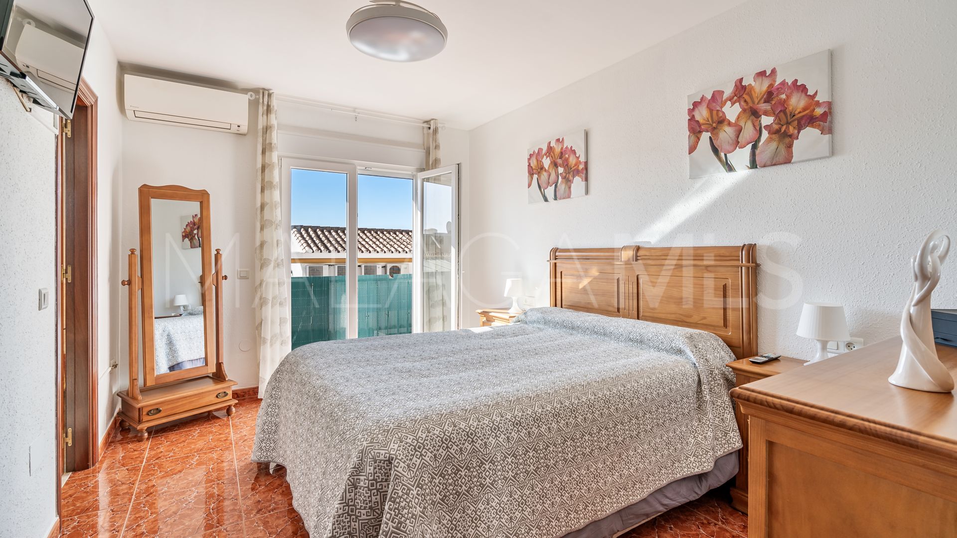 Buy Estepona Town 3 bedrooms town house