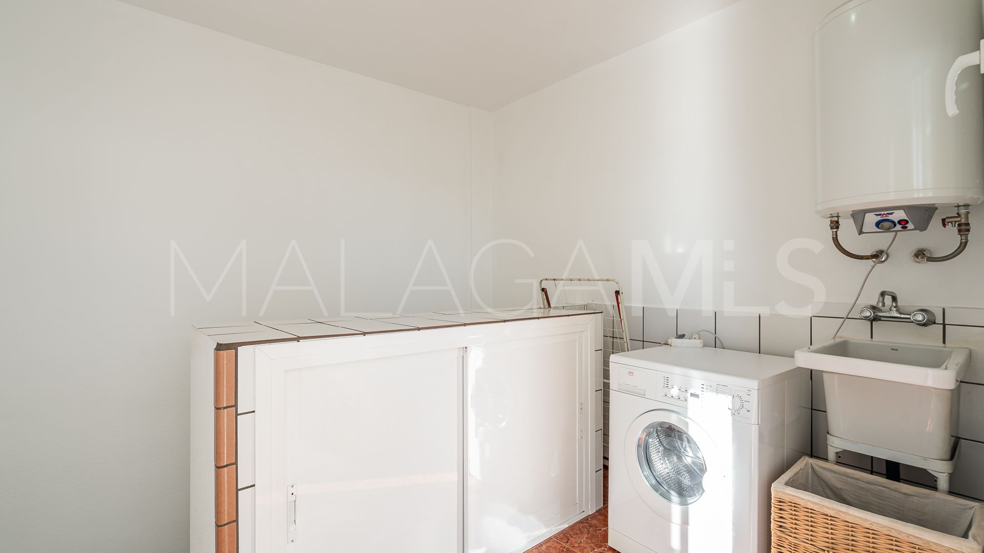 Buy Estepona Town 3 bedrooms town house