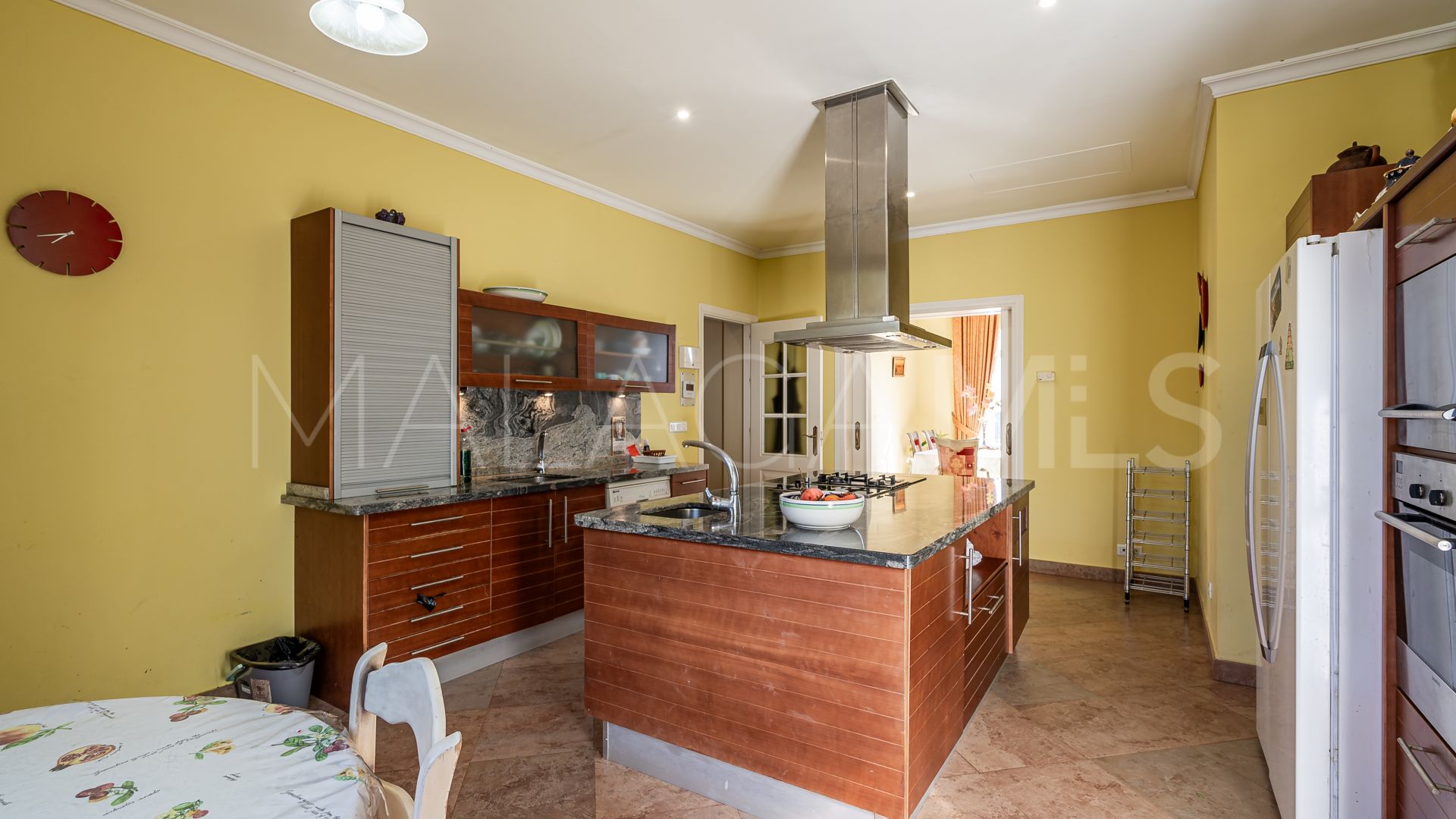Villa for sale in Forest Hills