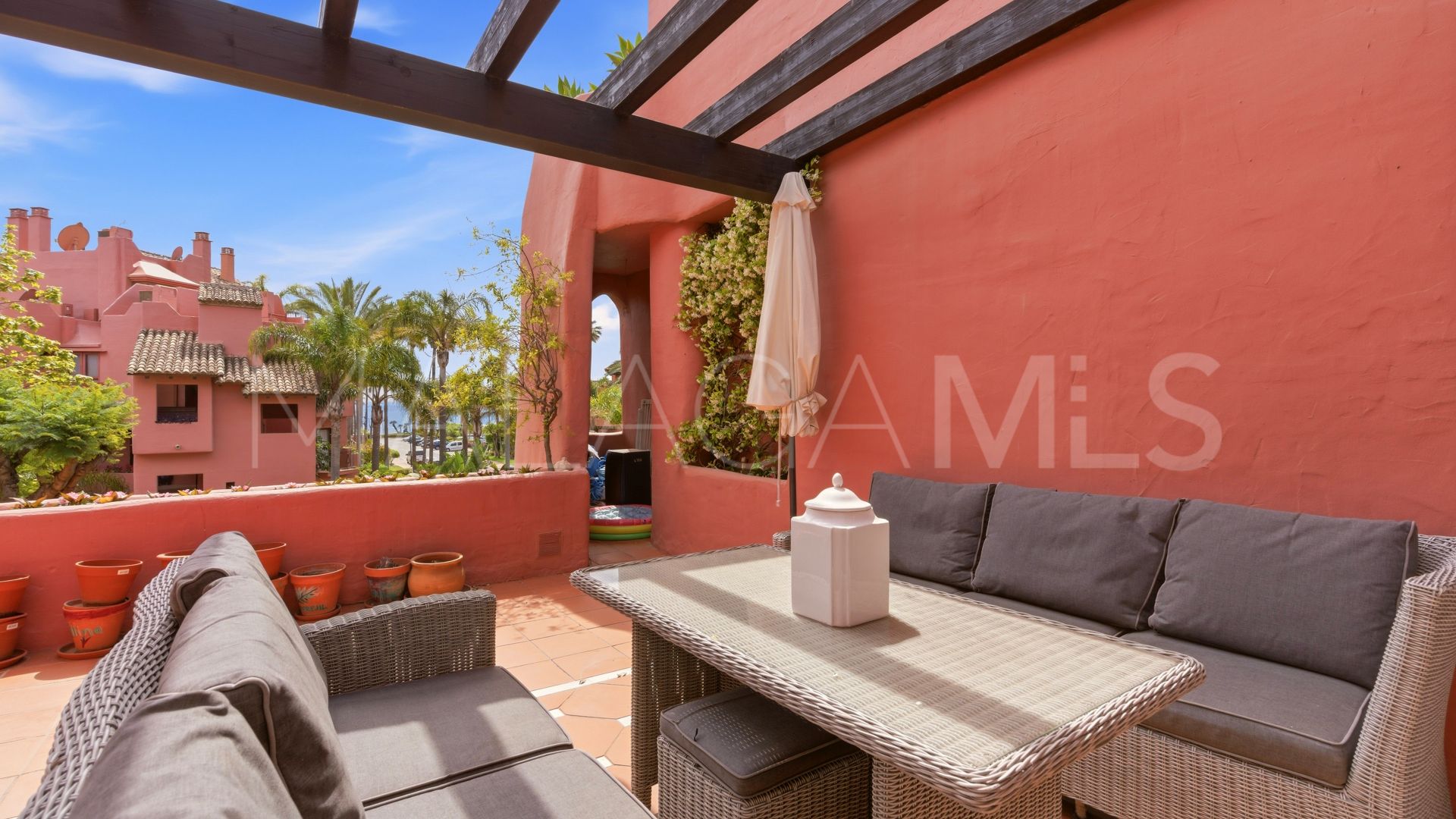 Zweistöckiges penthouse for sale in Menara Beach