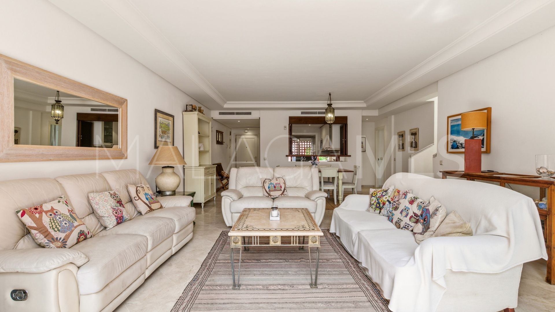 Zweistöckiges penthouse for sale in Menara Beach