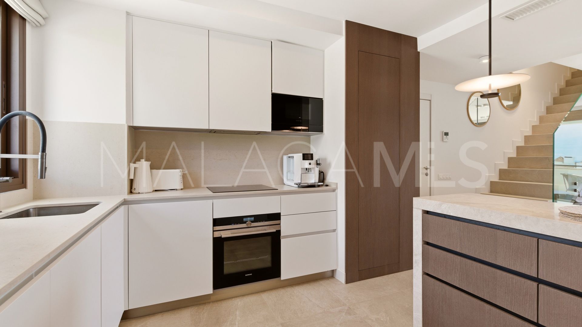 Buy penthouse in Las Mesas with 3 bedrooms