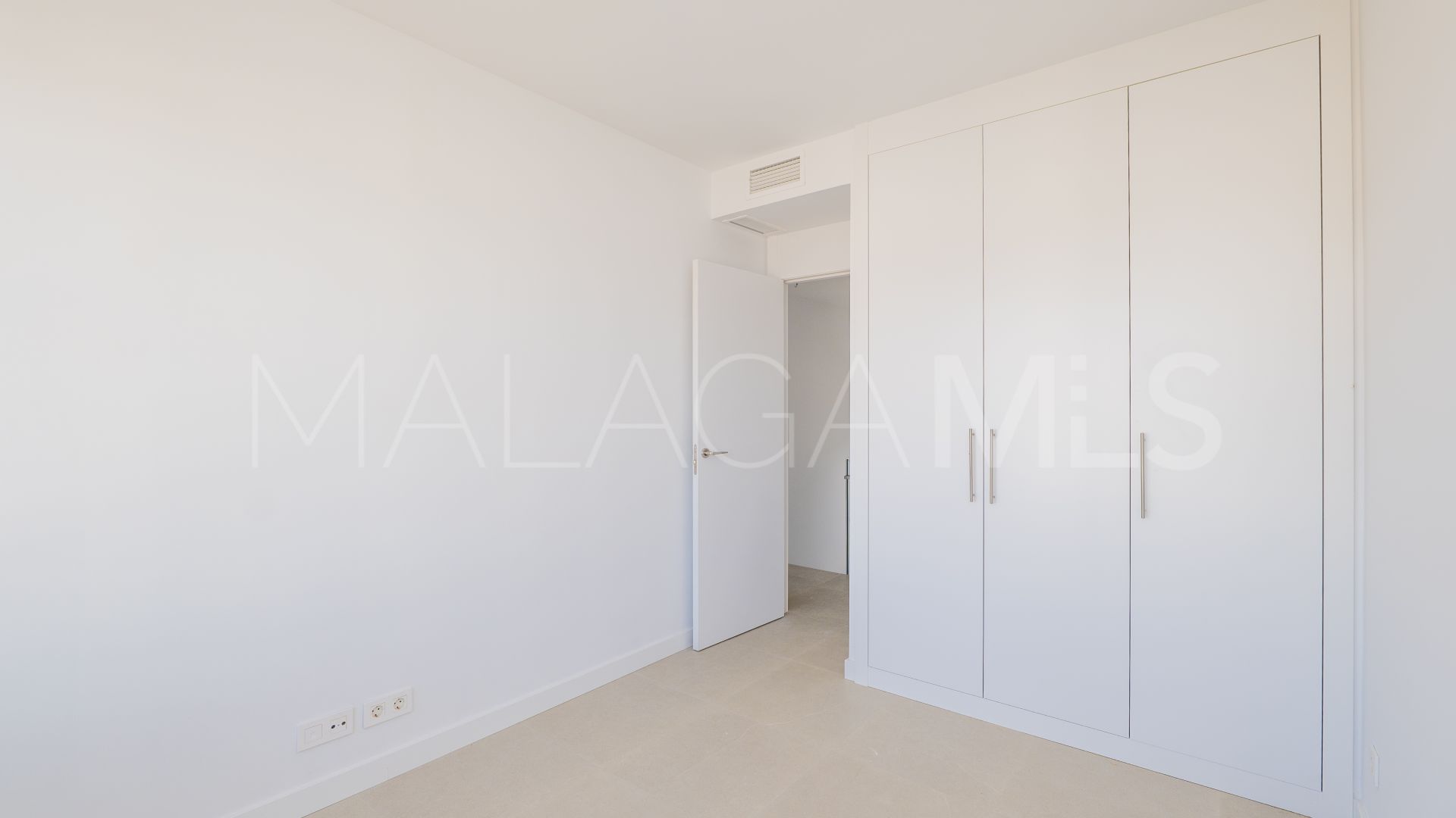 Villa pareada for sale in Atalaya