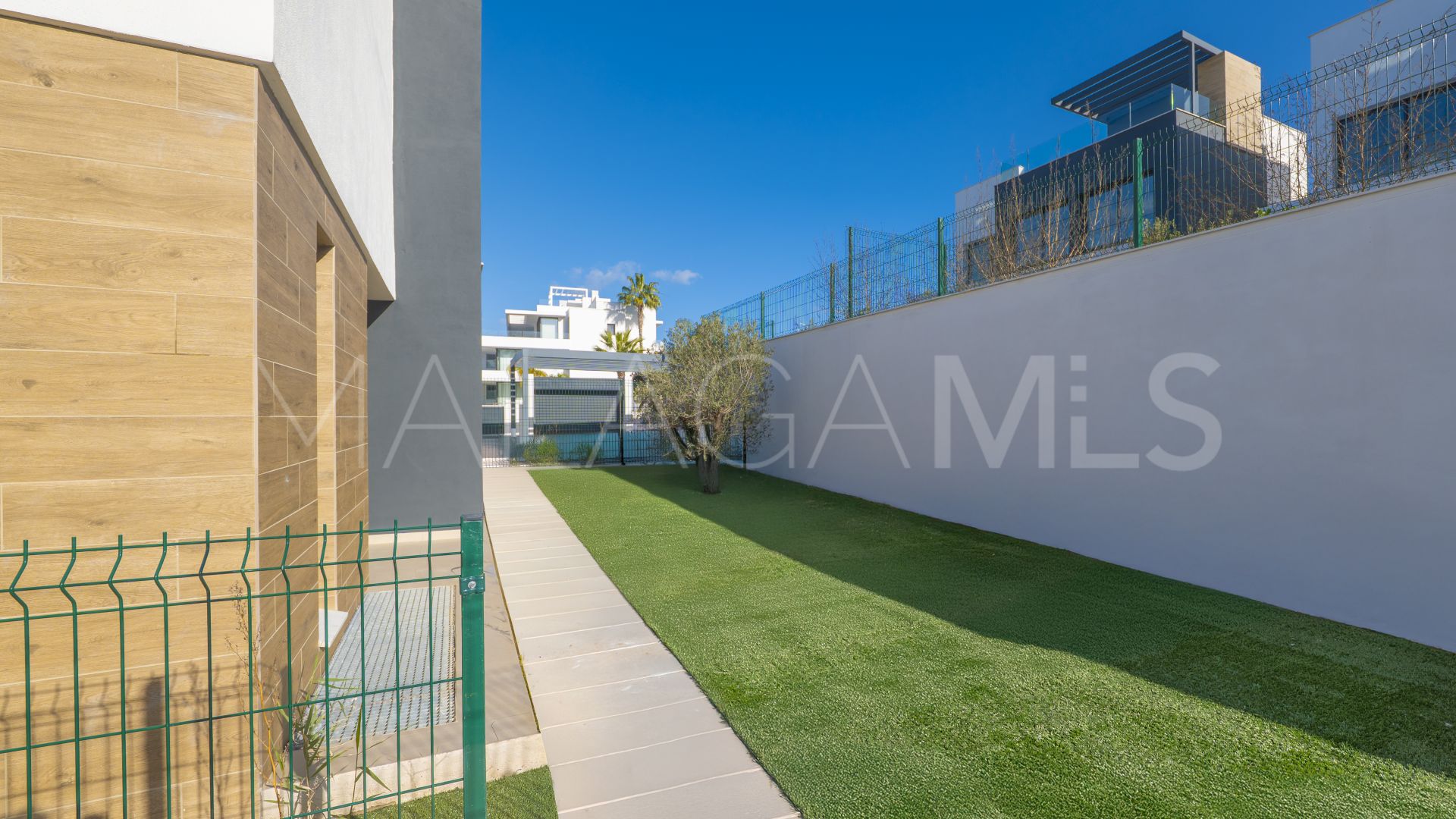 Villa pareada for sale in Atalaya