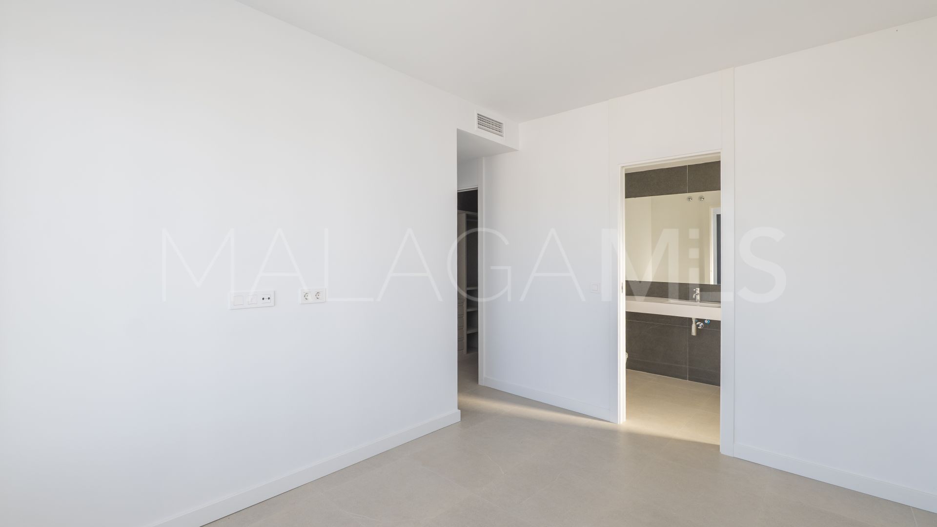 Villa pareada for sale in Atalaya