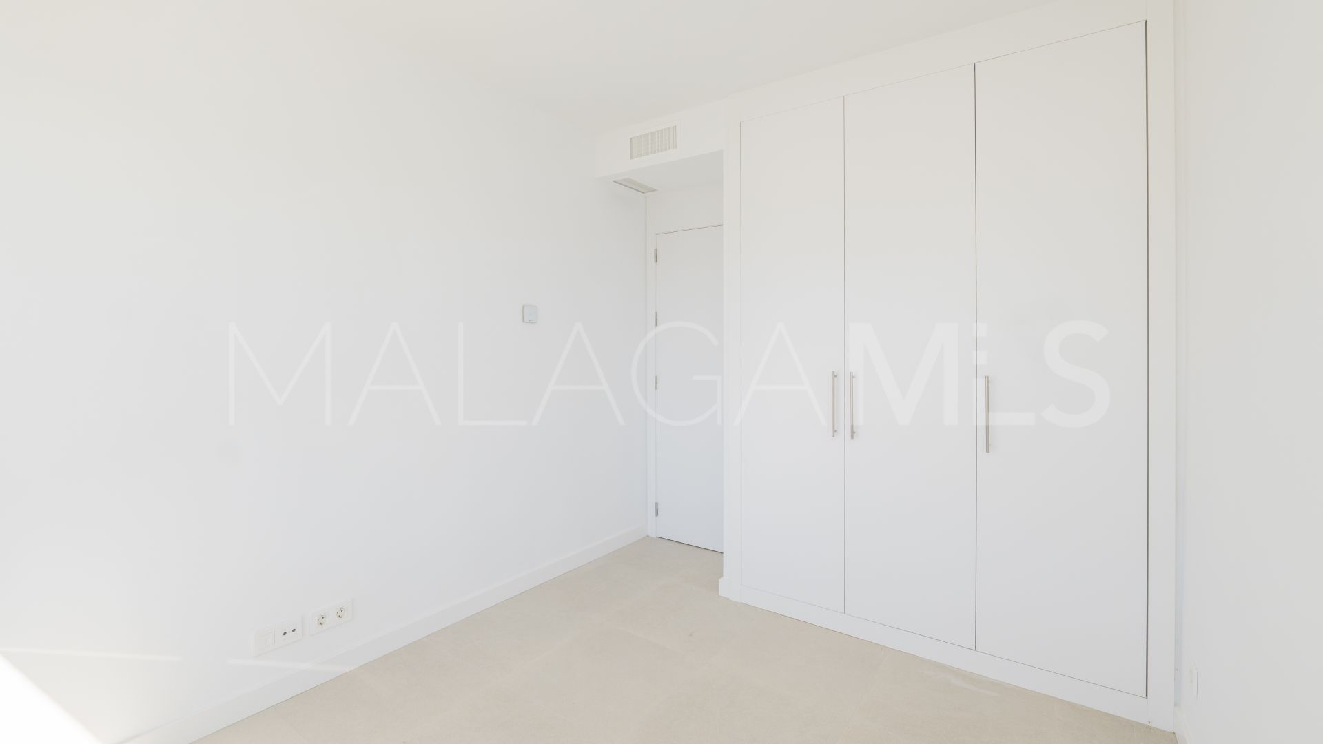 Villa pareada for sale in Atalaya