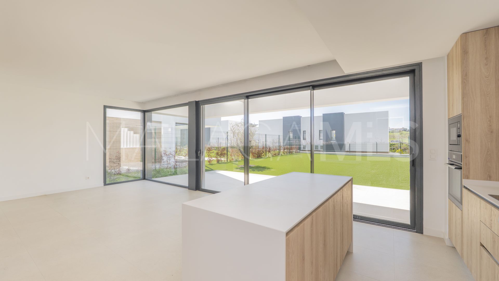 Villa pareada for sale in Atalaya