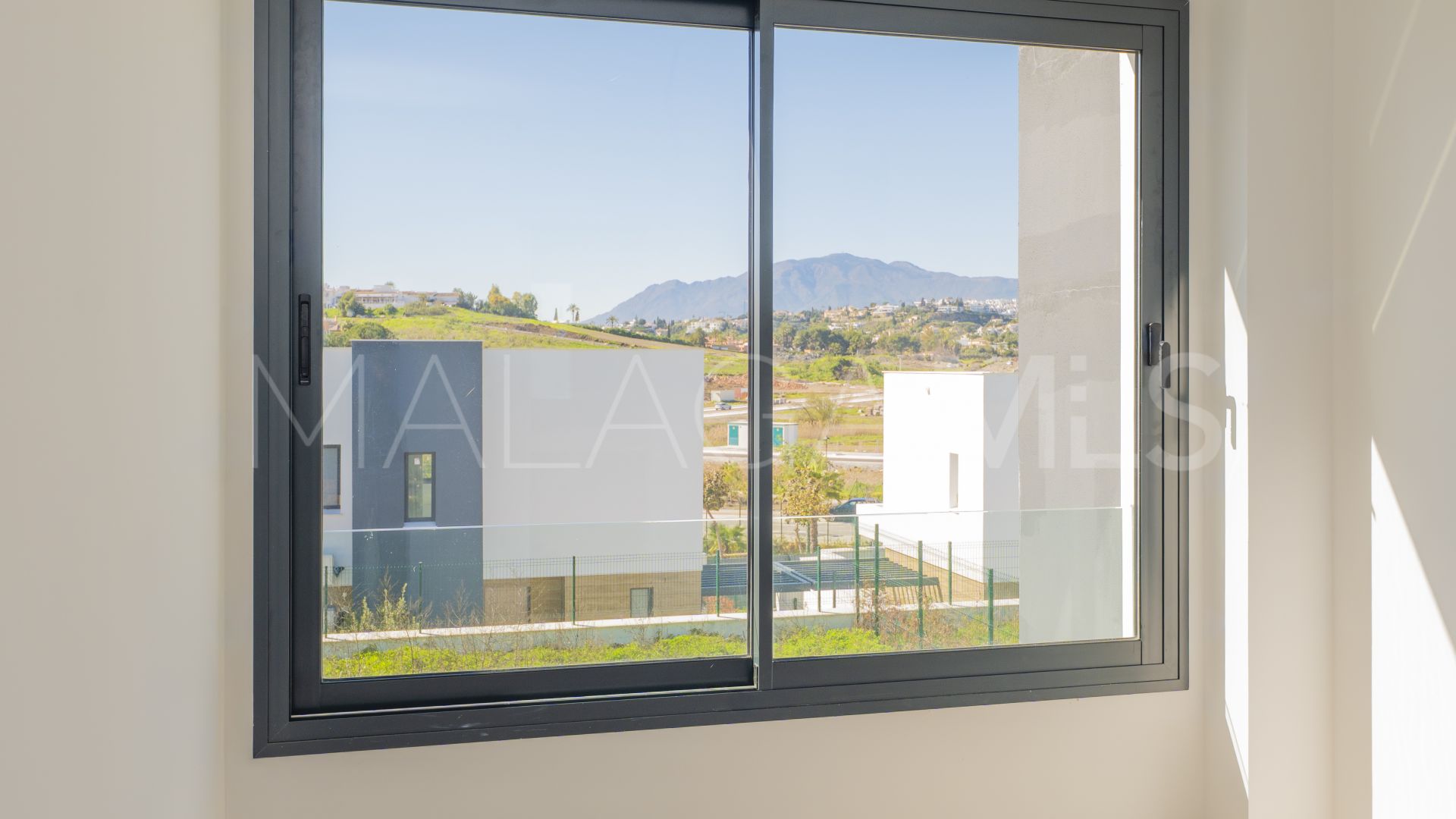 Villa pareada for sale in Atalaya