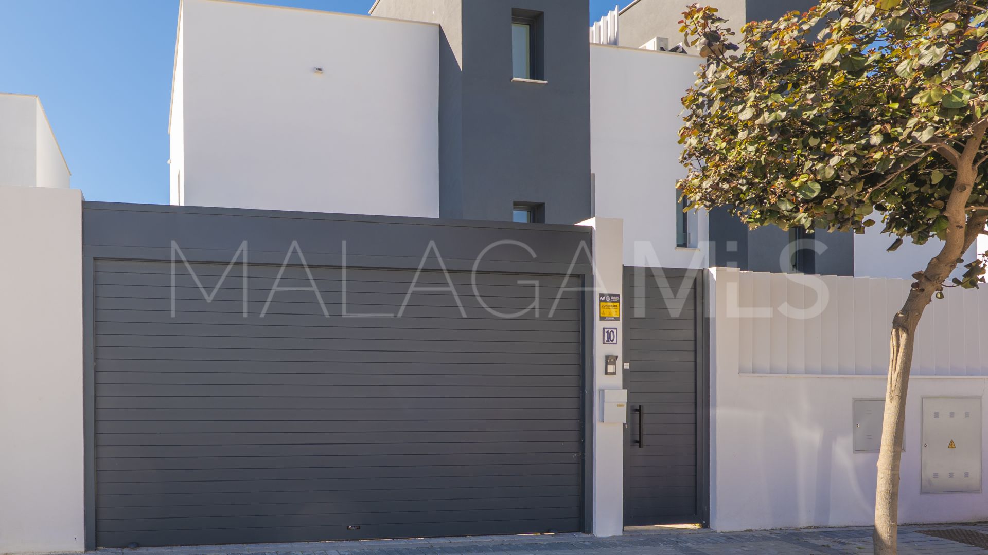 Villa pareada for sale in Atalaya