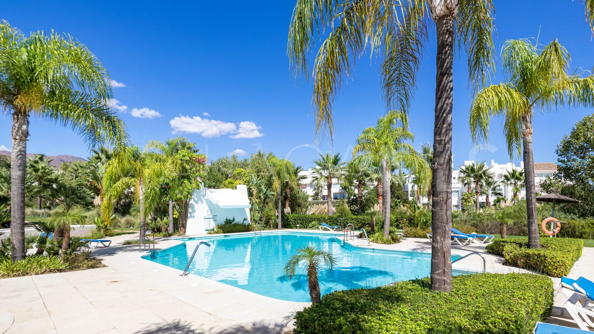 Apartamento planta baja for sale de 2 bedrooms in Alcazaba Lagoon