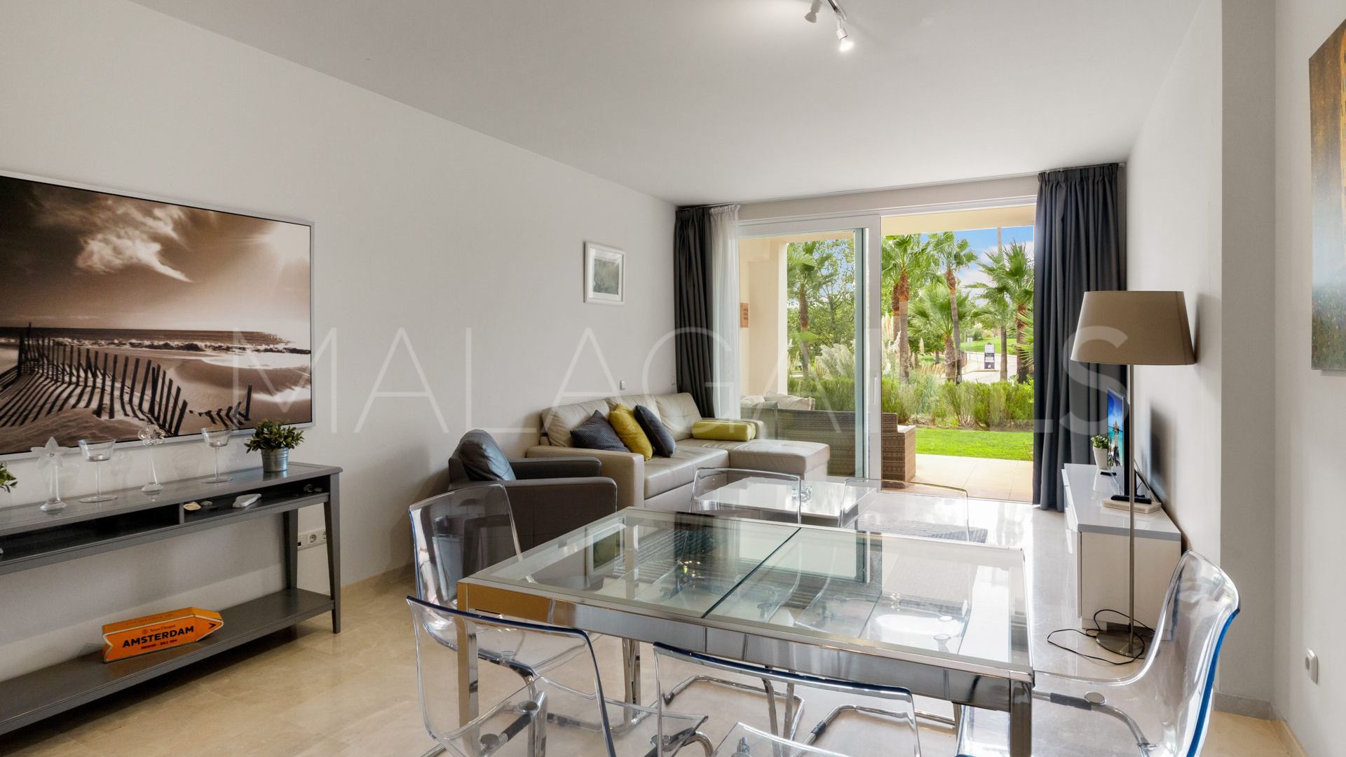 Apartamento planta baja for sale de 2 bedrooms in Alcazaba Lagoon