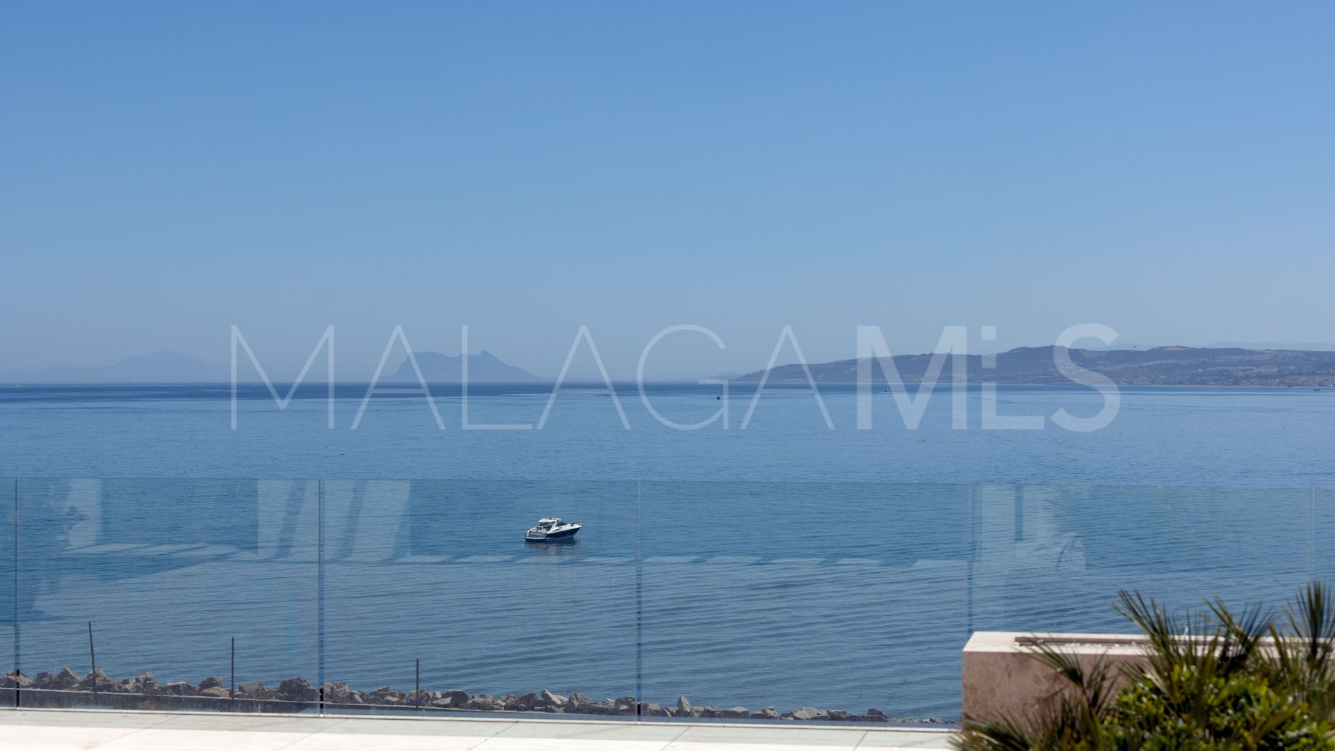 Ático for sale de 3 bedrooms in Estepona Puerto