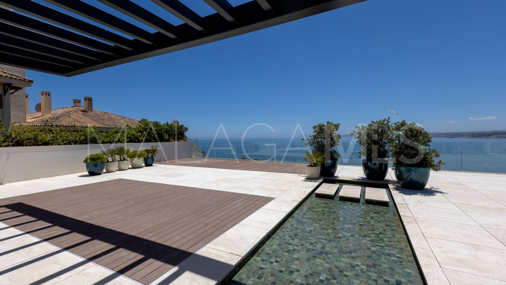 Ático for sale de 3 bedrooms in Estepona Puerto