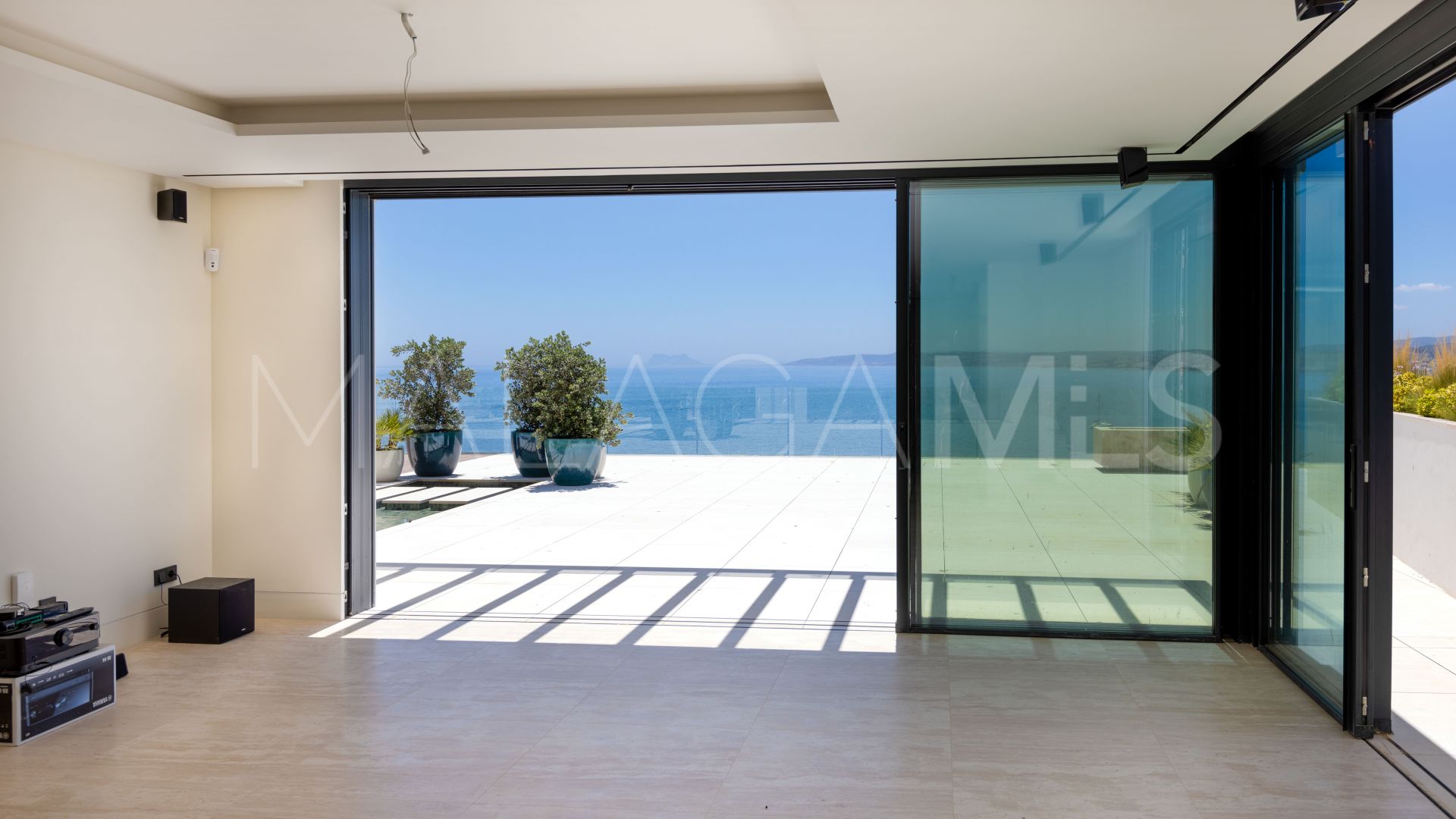 Ático for sale de 3 bedrooms in Estepona Puerto