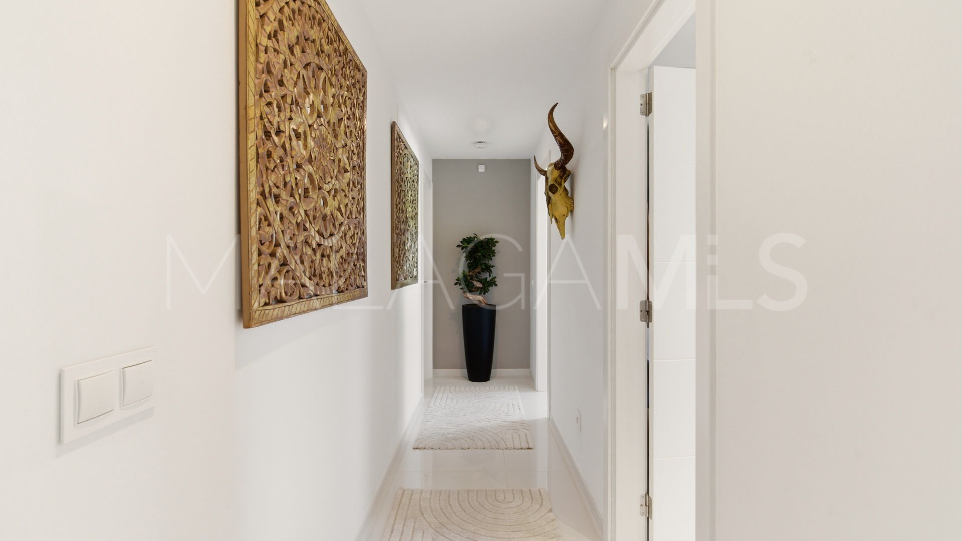 Buy apartamento planta baja in Las Terrazas de Atalaya with 2 bedrooms