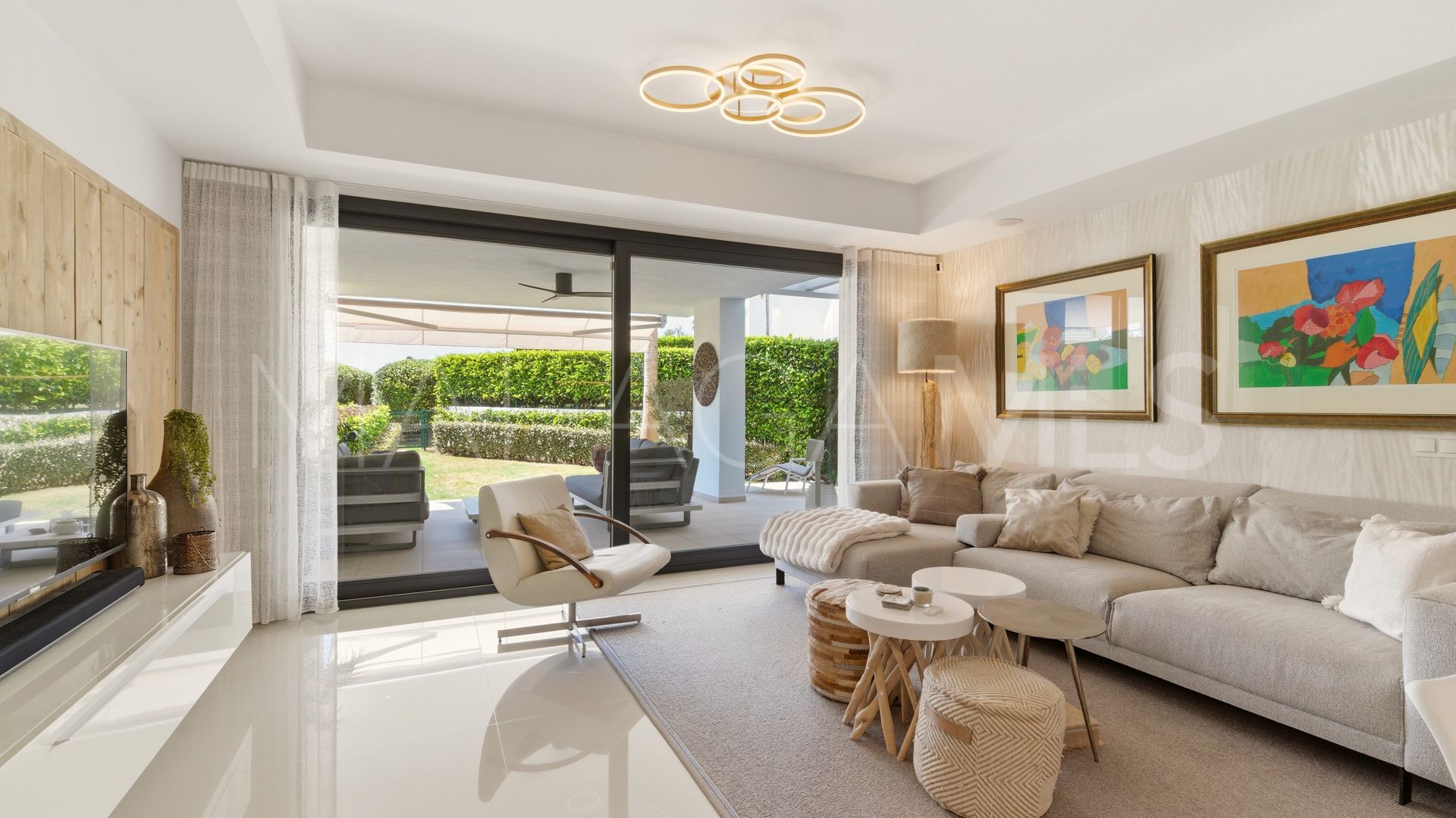 Buy apartamento planta baja in Las Terrazas de Atalaya with 2 bedrooms