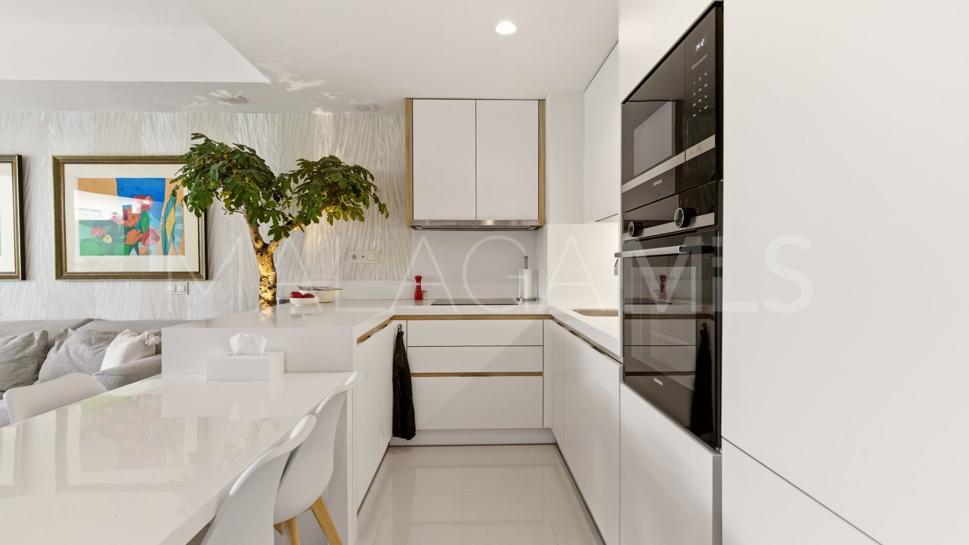 Buy apartamento planta baja in Las Terrazas de Atalaya with 2 bedrooms