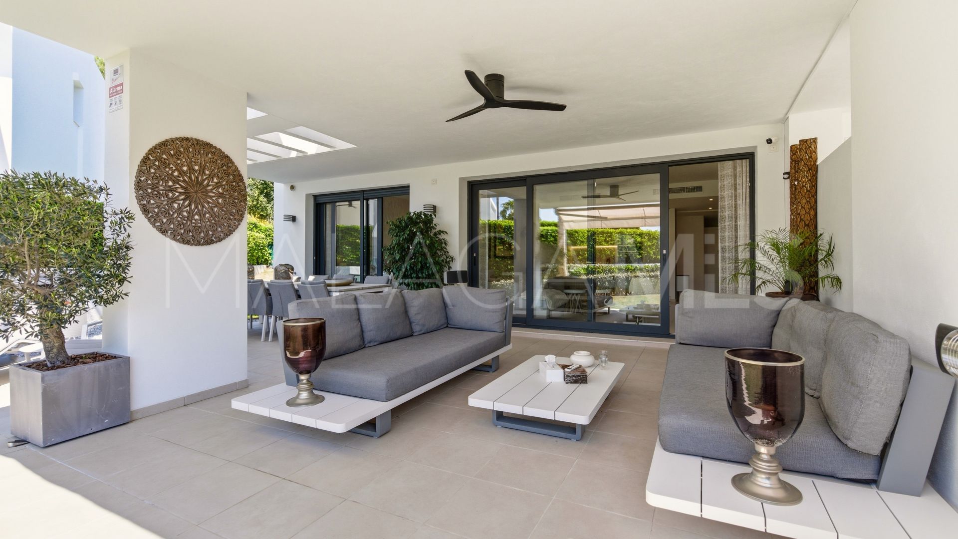 Buy apartamento planta baja in Las Terrazas de Atalaya with 2 bedrooms