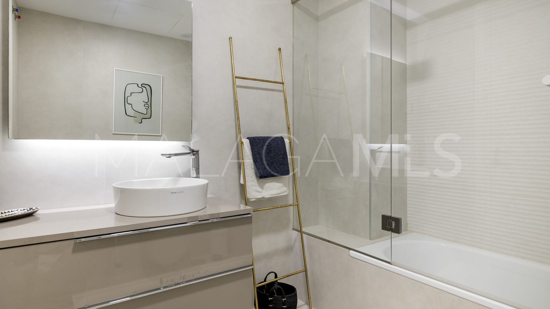 Buy apartamento with 3 bedrooms in The Edge