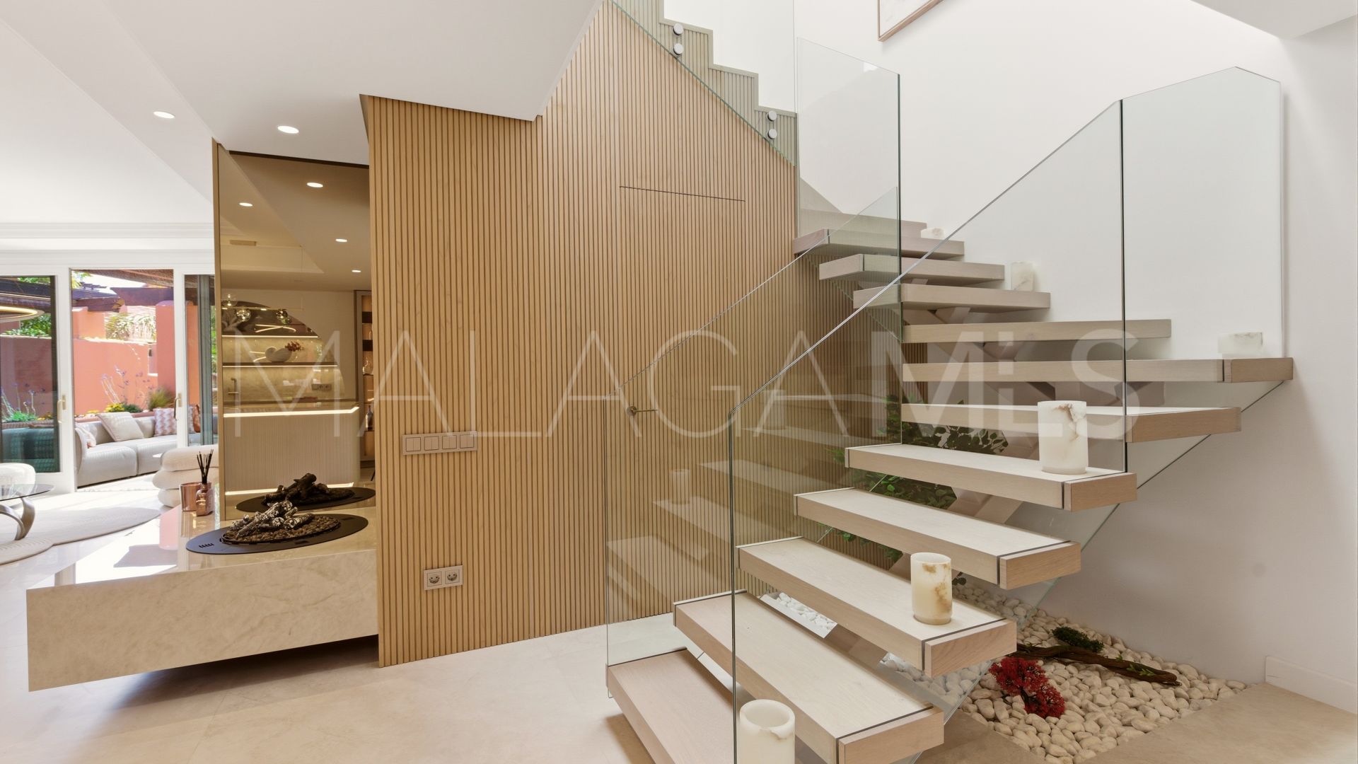 Duplex penthouse for sale in Torre Bermeja