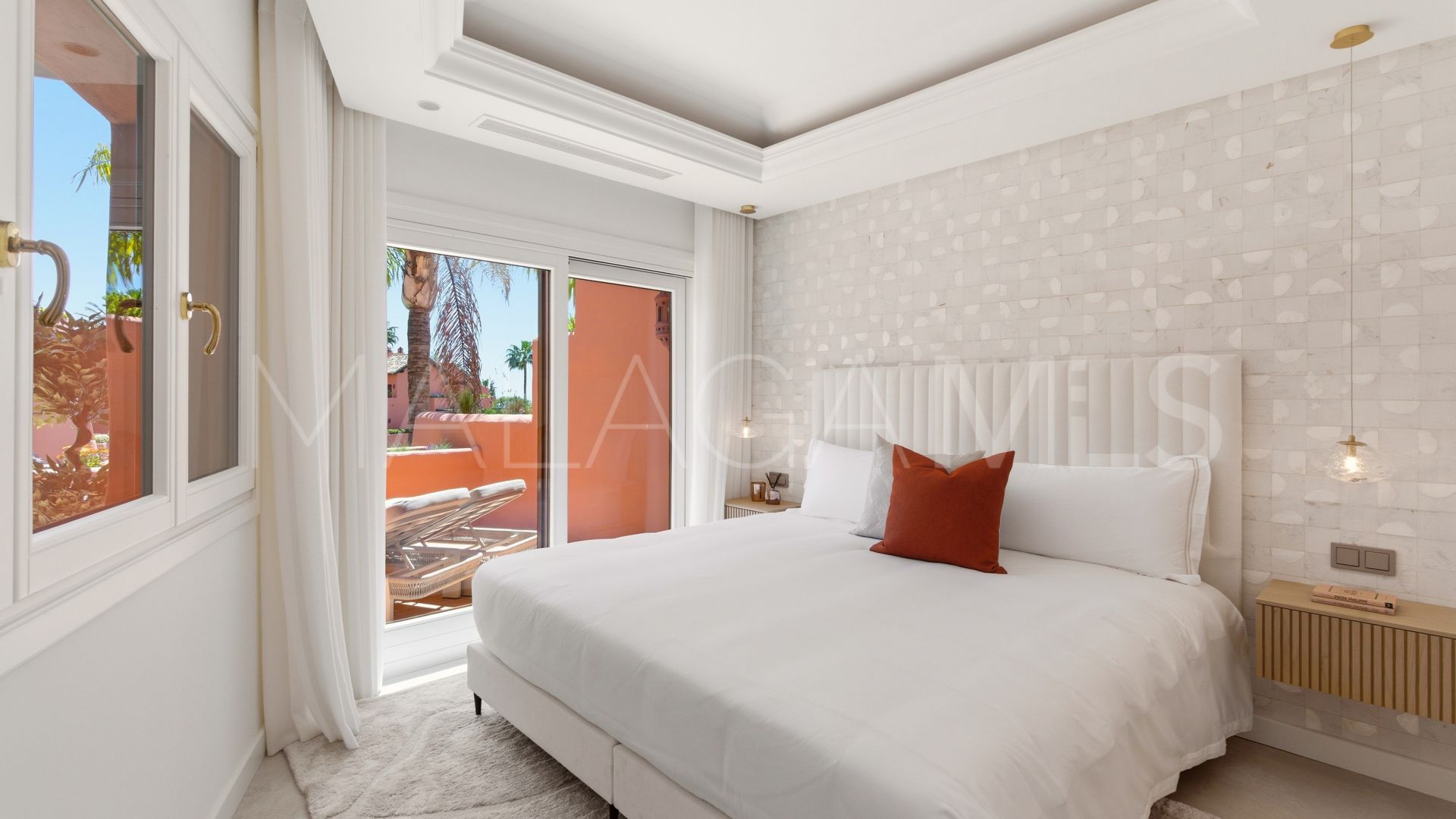 Duplex penthouse for sale in Torre Bermeja