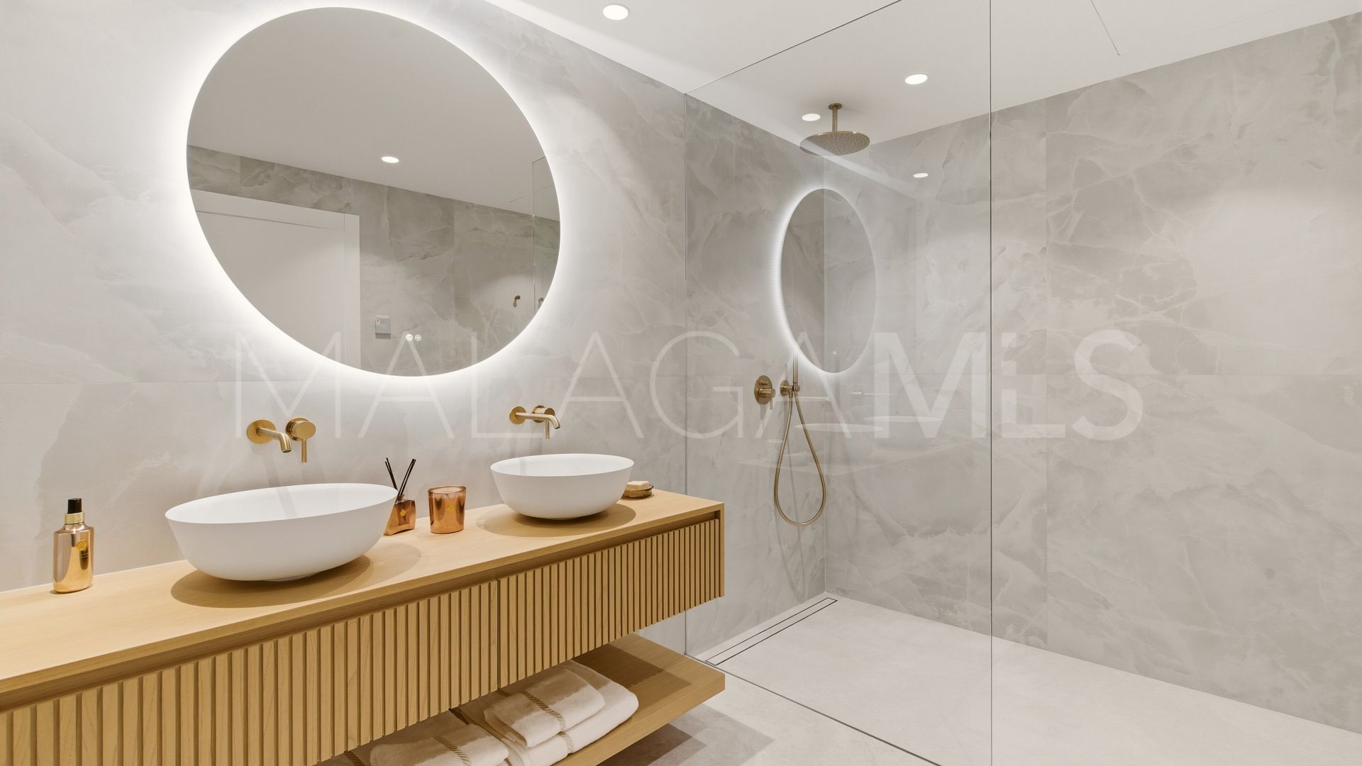 Duplex penthouse for sale in Torre Bermeja