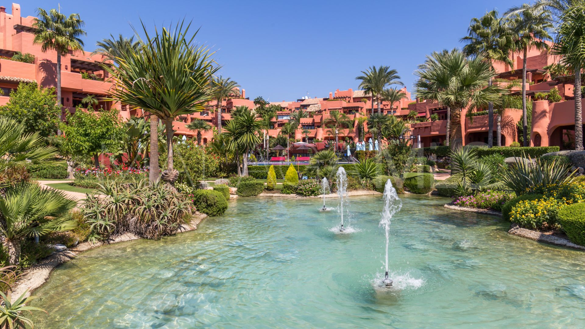 Duplex penthouse for sale in Torre Bermeja